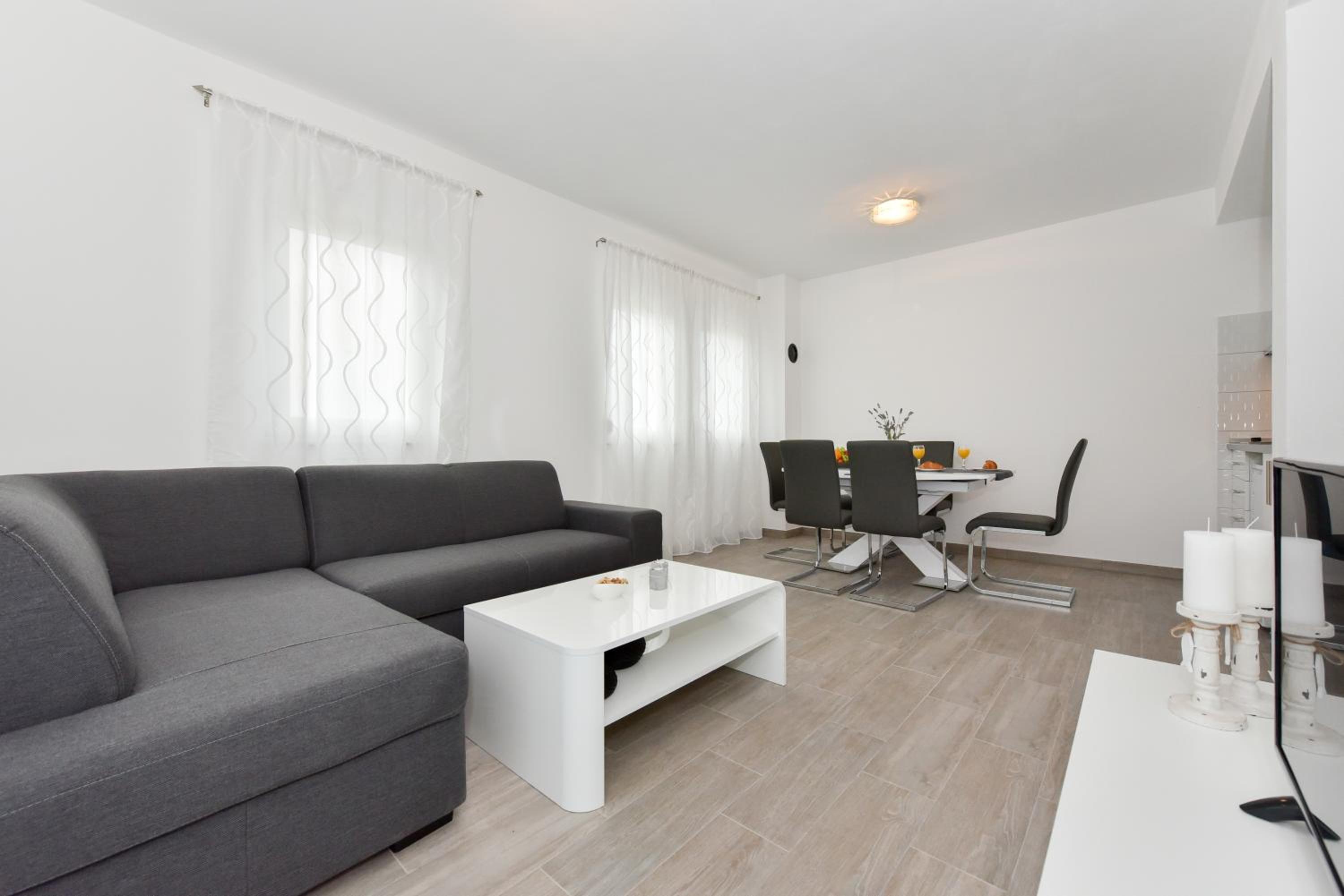 Apartment with Sea View