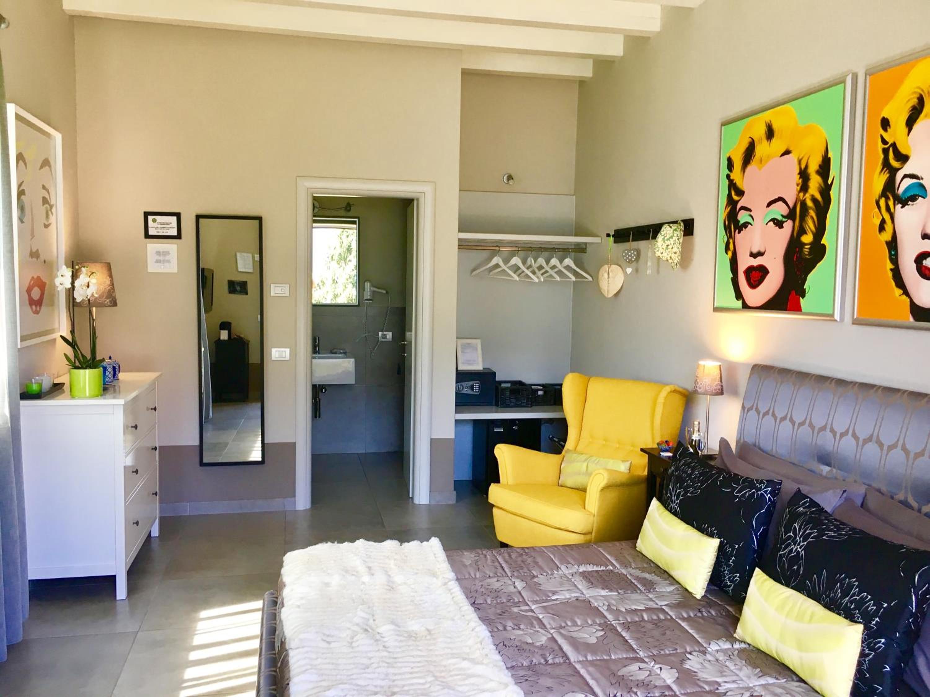 Deluxe Double or Twin Room