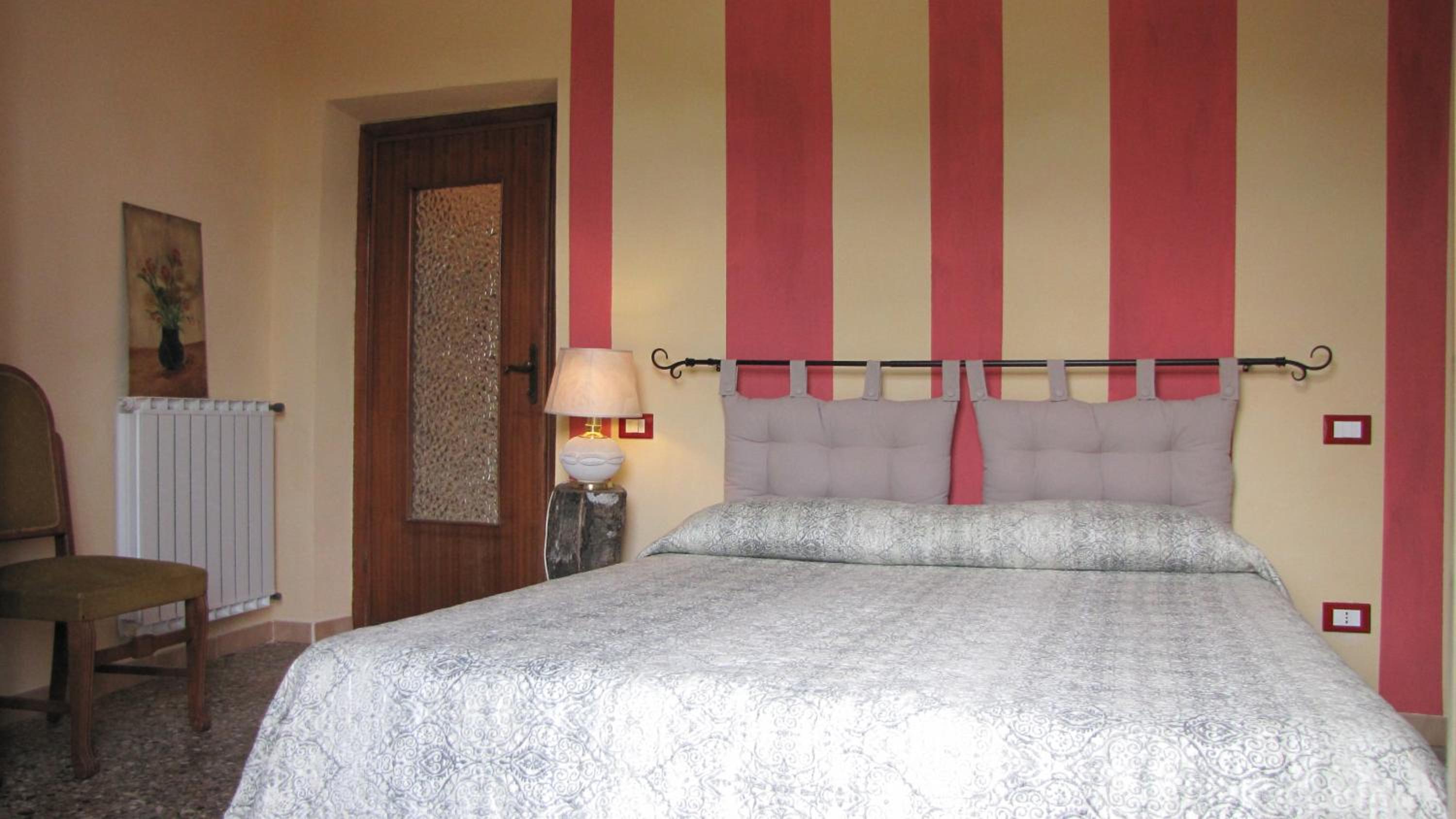 Three-Bedroom Apartment - Photo 24