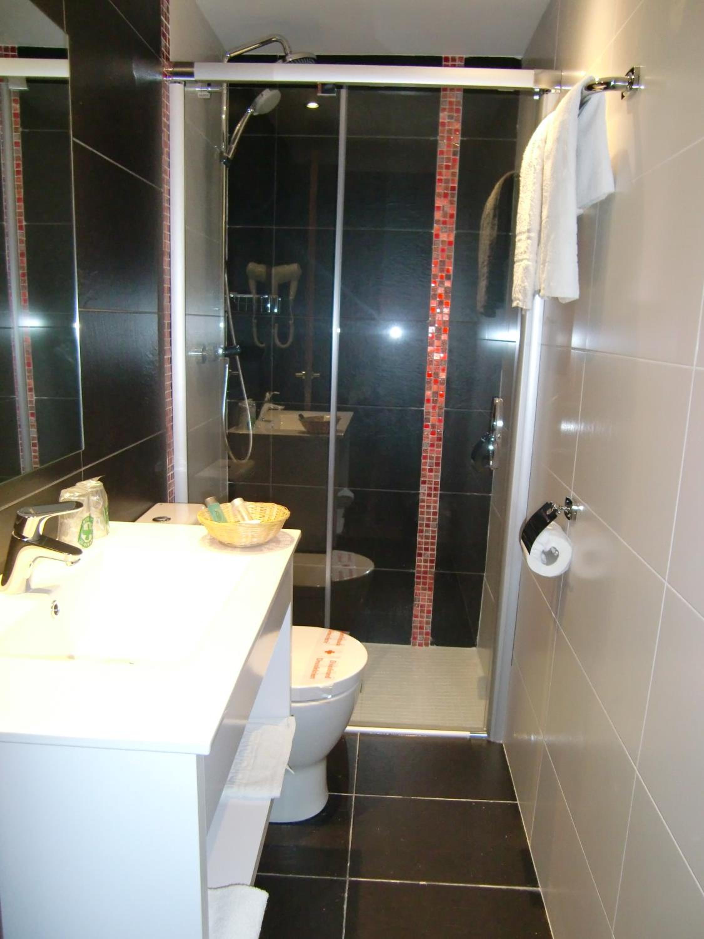 Single Room with Balcony photo 2