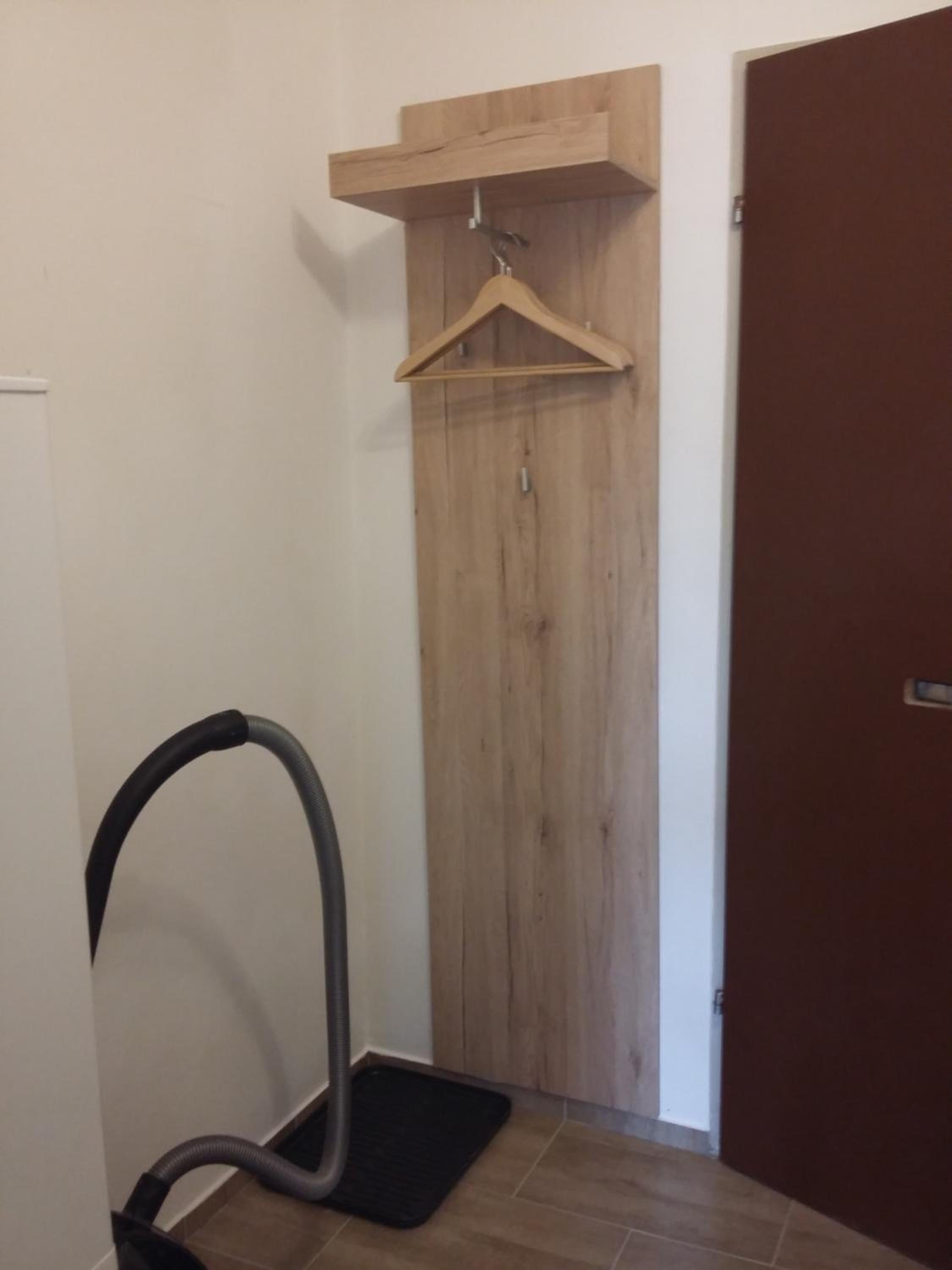 Studio Apartment - Photo 16