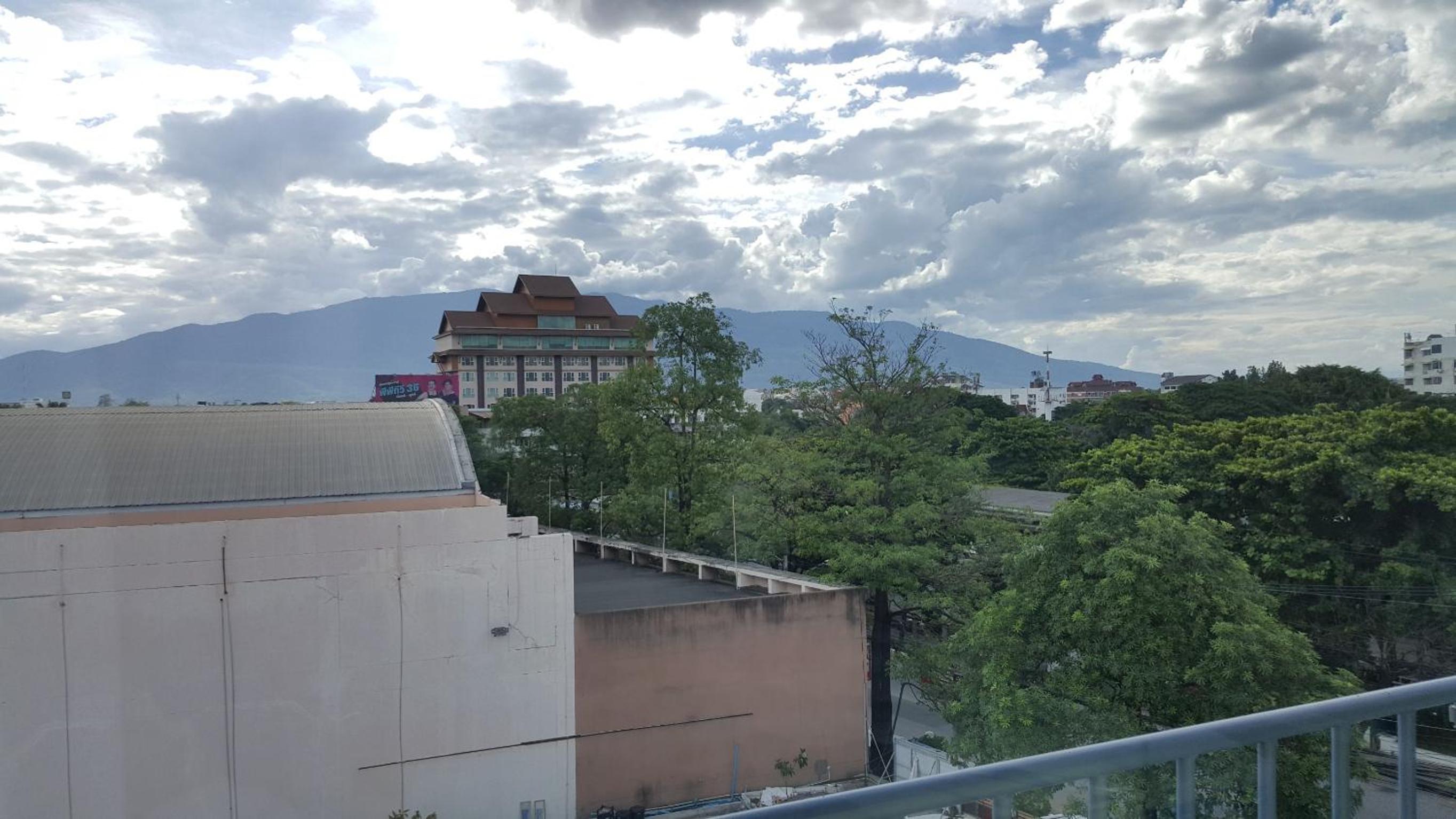 Rooftop Quadruple Room with Balcony - Photo 8