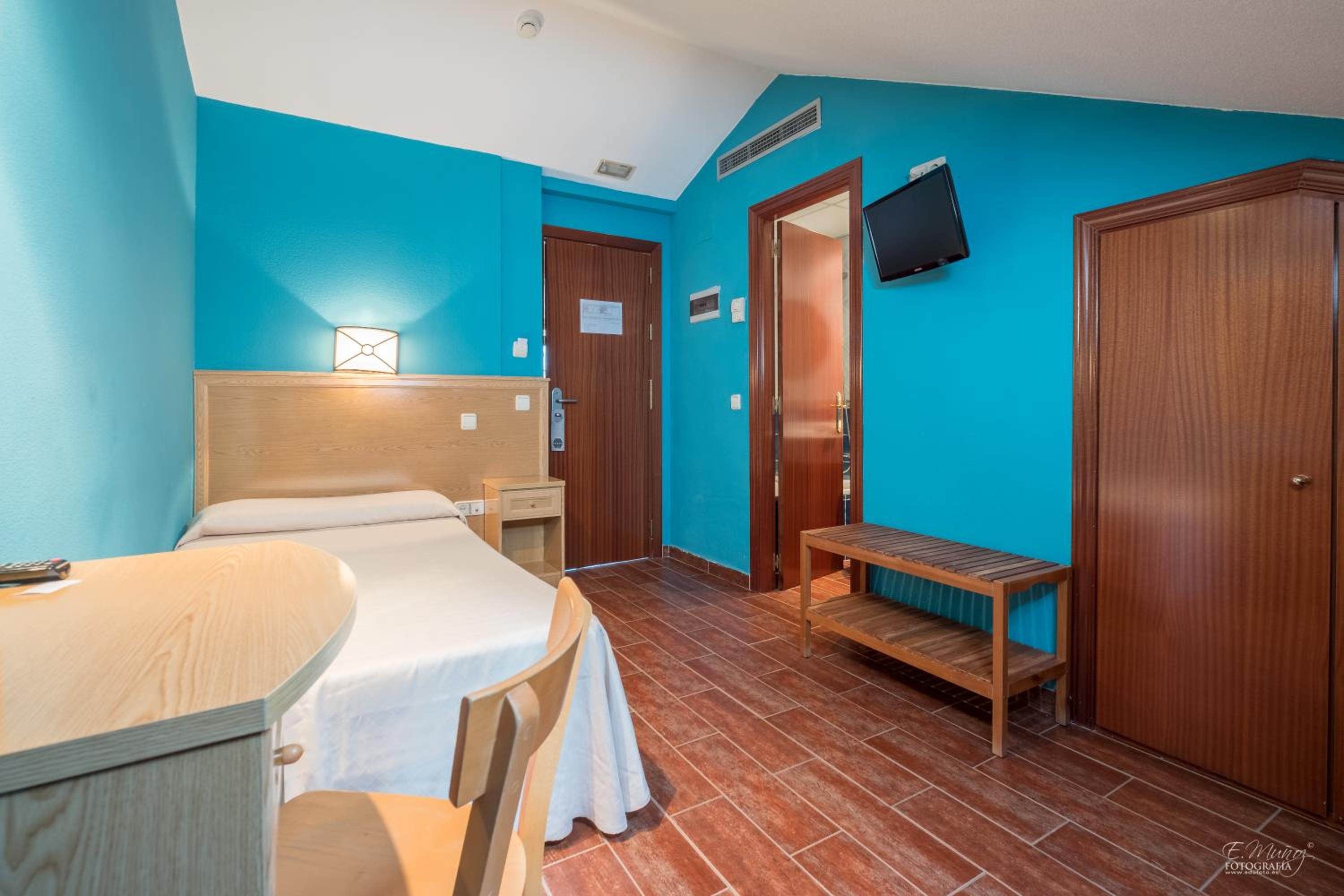 Habitación #37128344