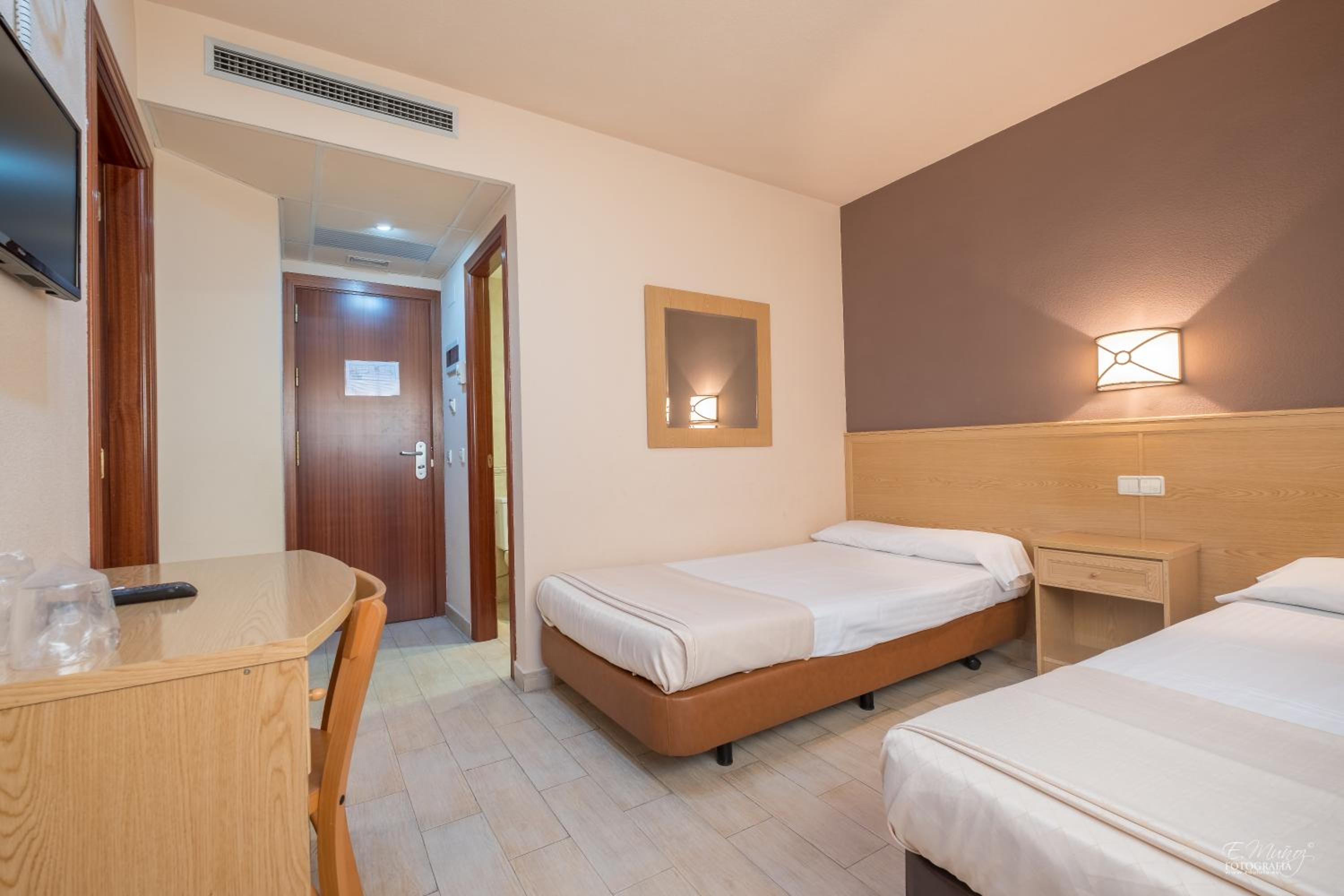 Triple Room photo 2