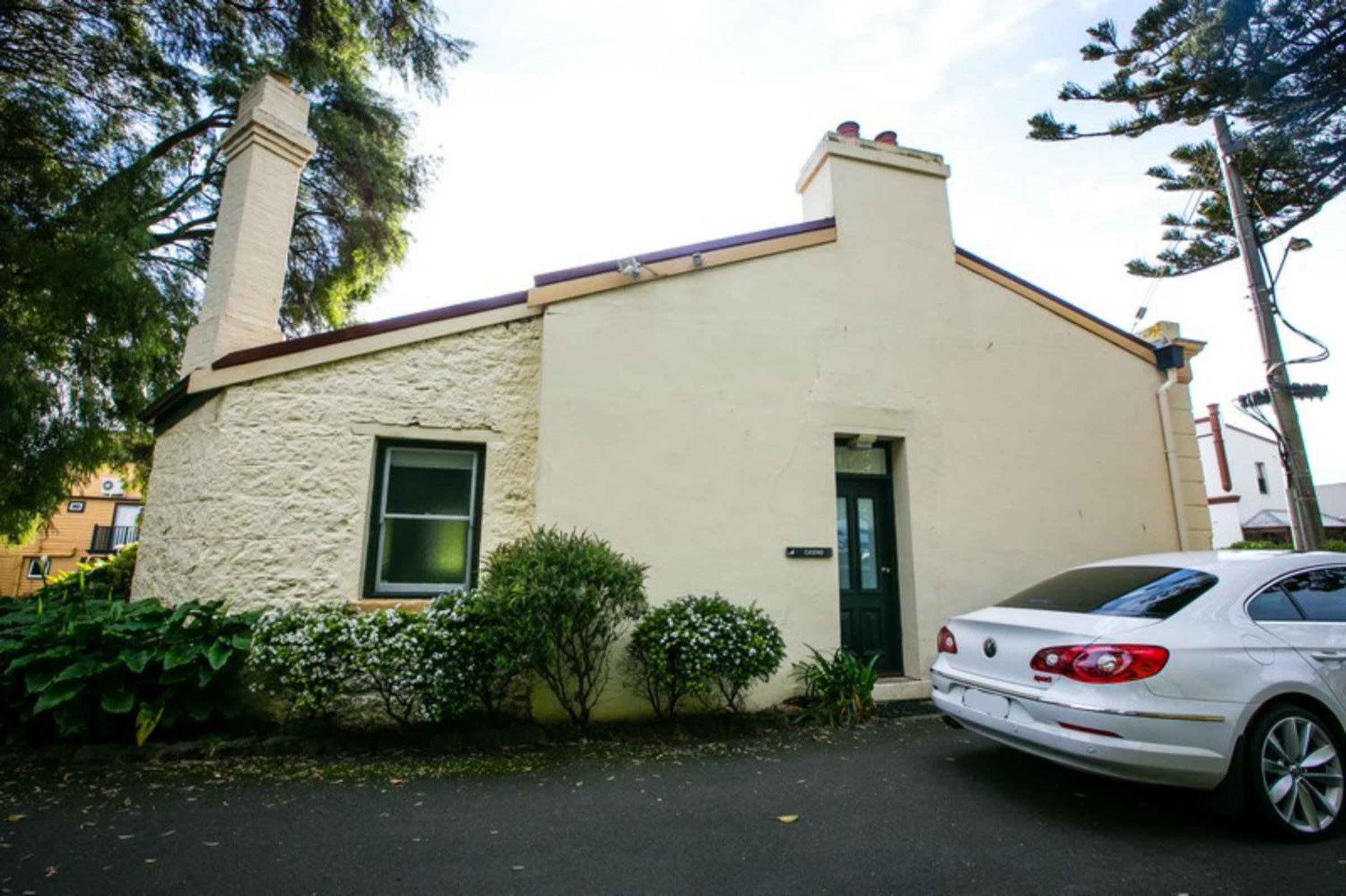 One-Bedroom Cottage - Photo 9