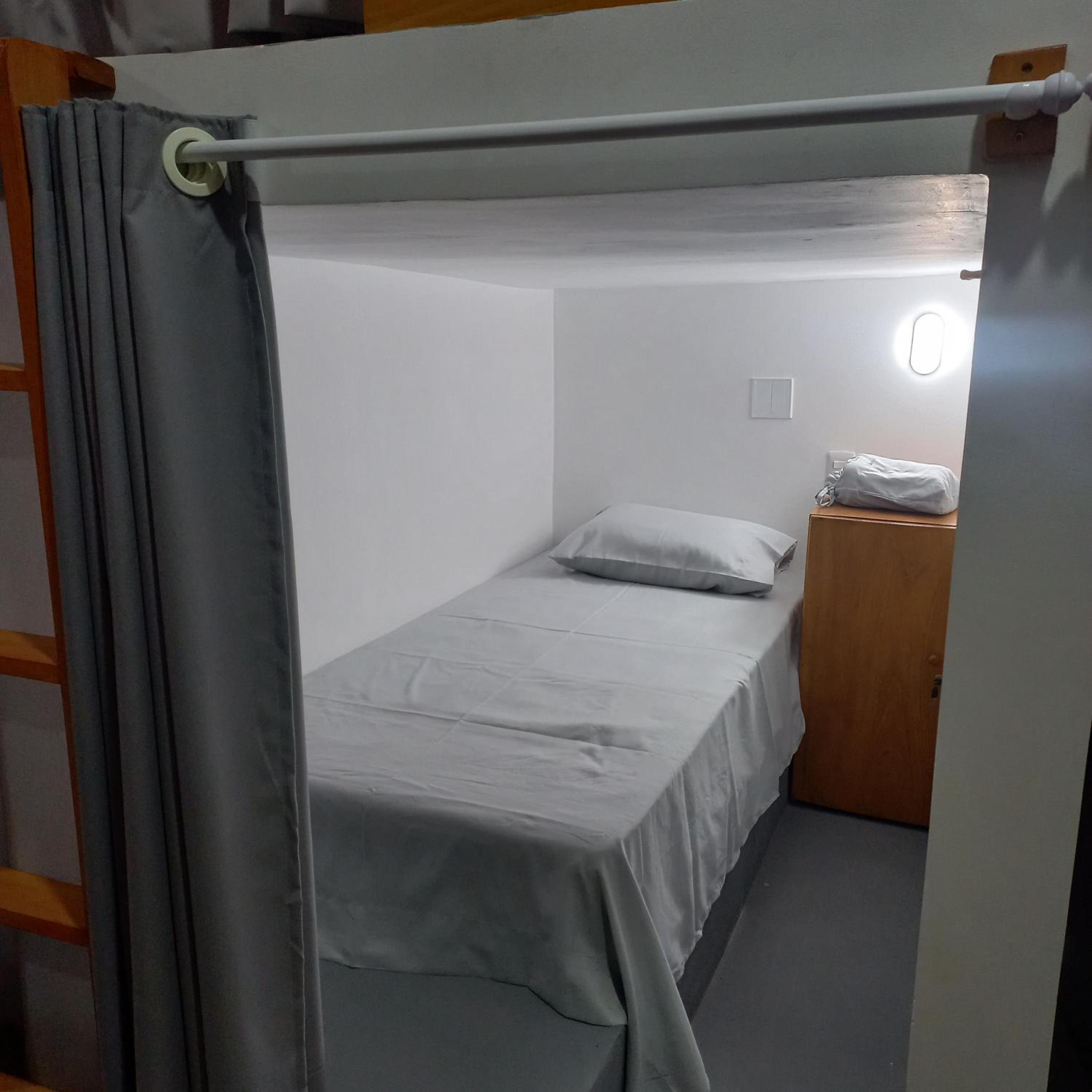 Single Bed in Mixed Dormitory Room