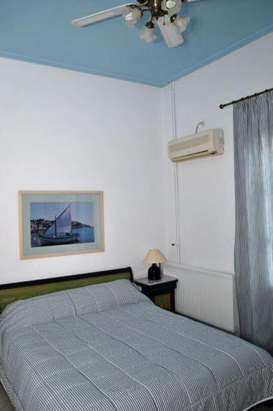 Double or Twin Room with Sea View photo 3