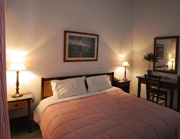 Double or Twin Room with Sea View photo 2
