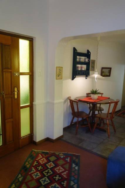 Family Room with Private Bathroom photo 2
