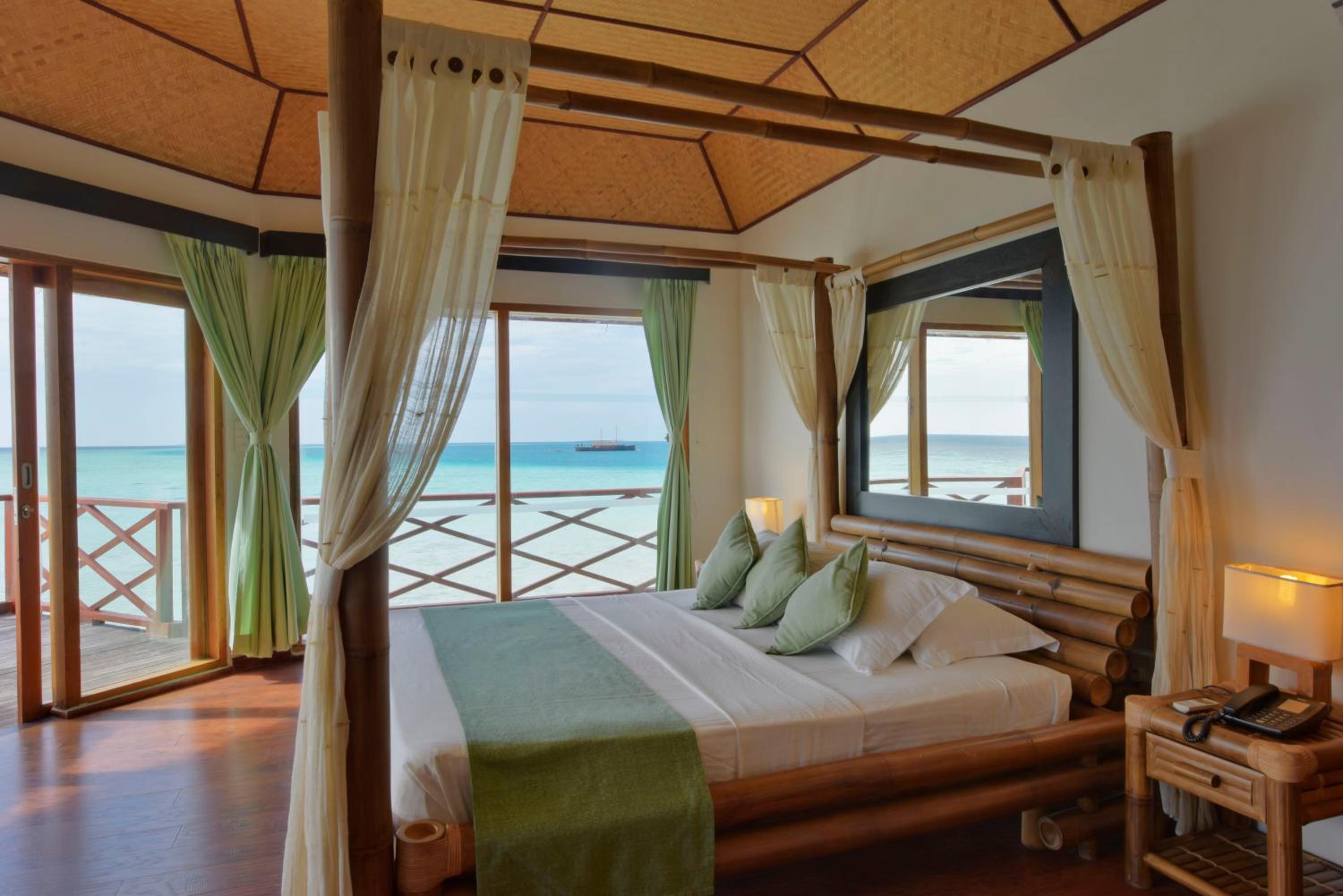 Water Bungalow photo 1