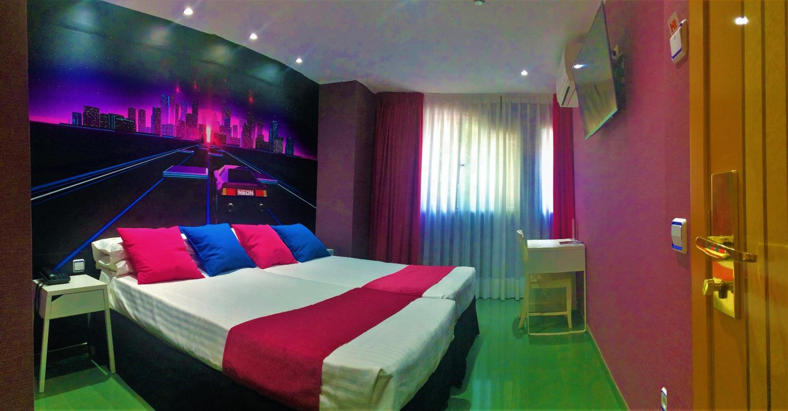 Double Room - Photo 19