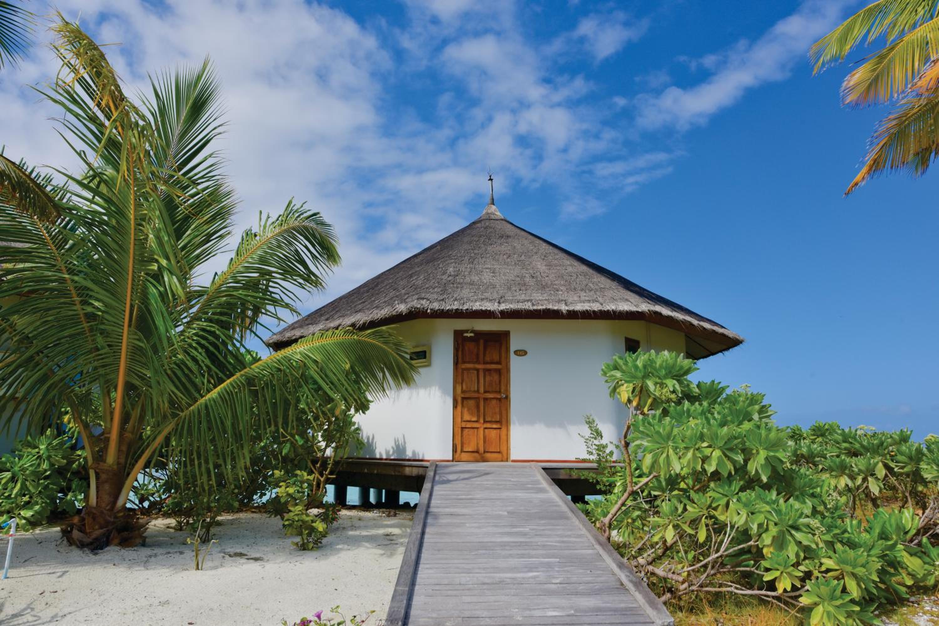 Semi Water Bungalow photo 2