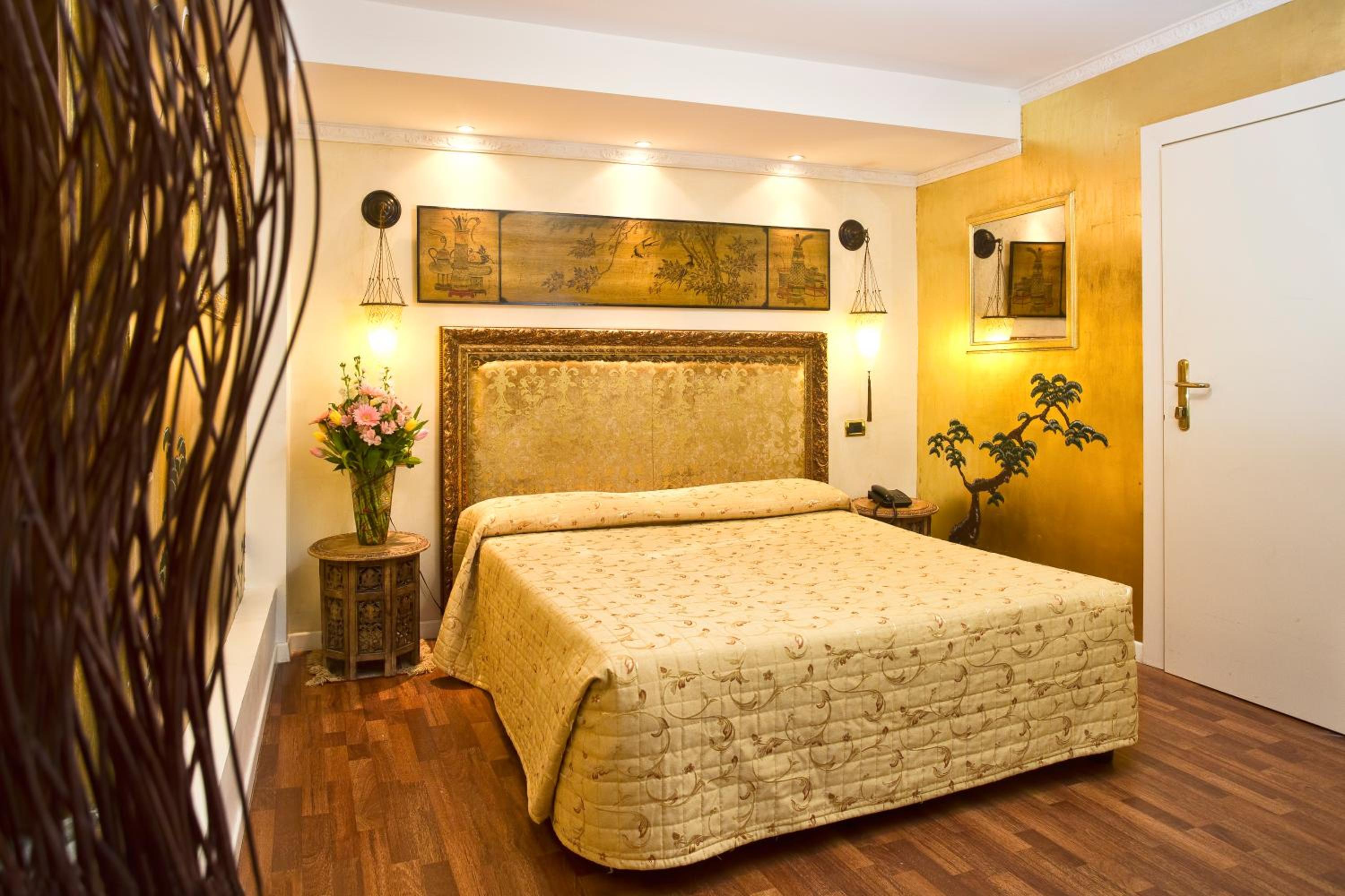 Economy Double Room photo 2