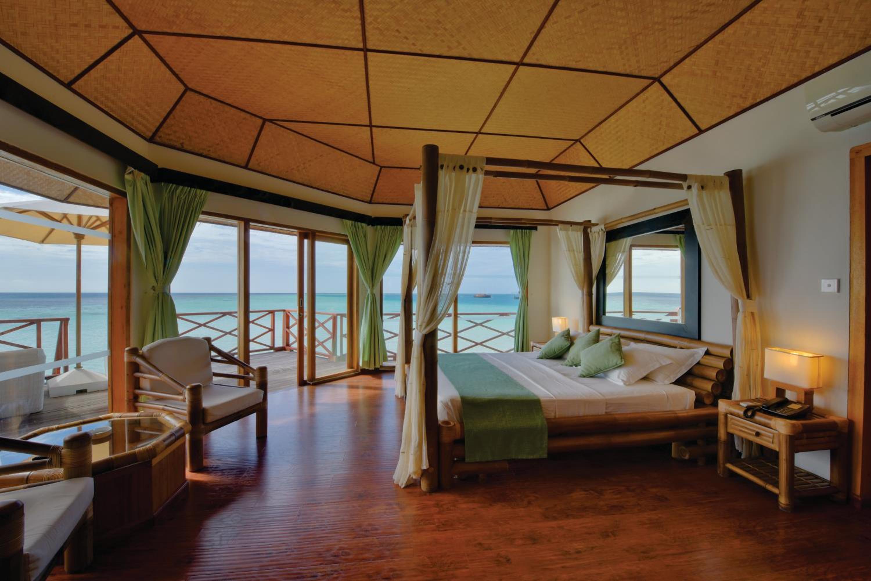 Water Bungalow photo 2