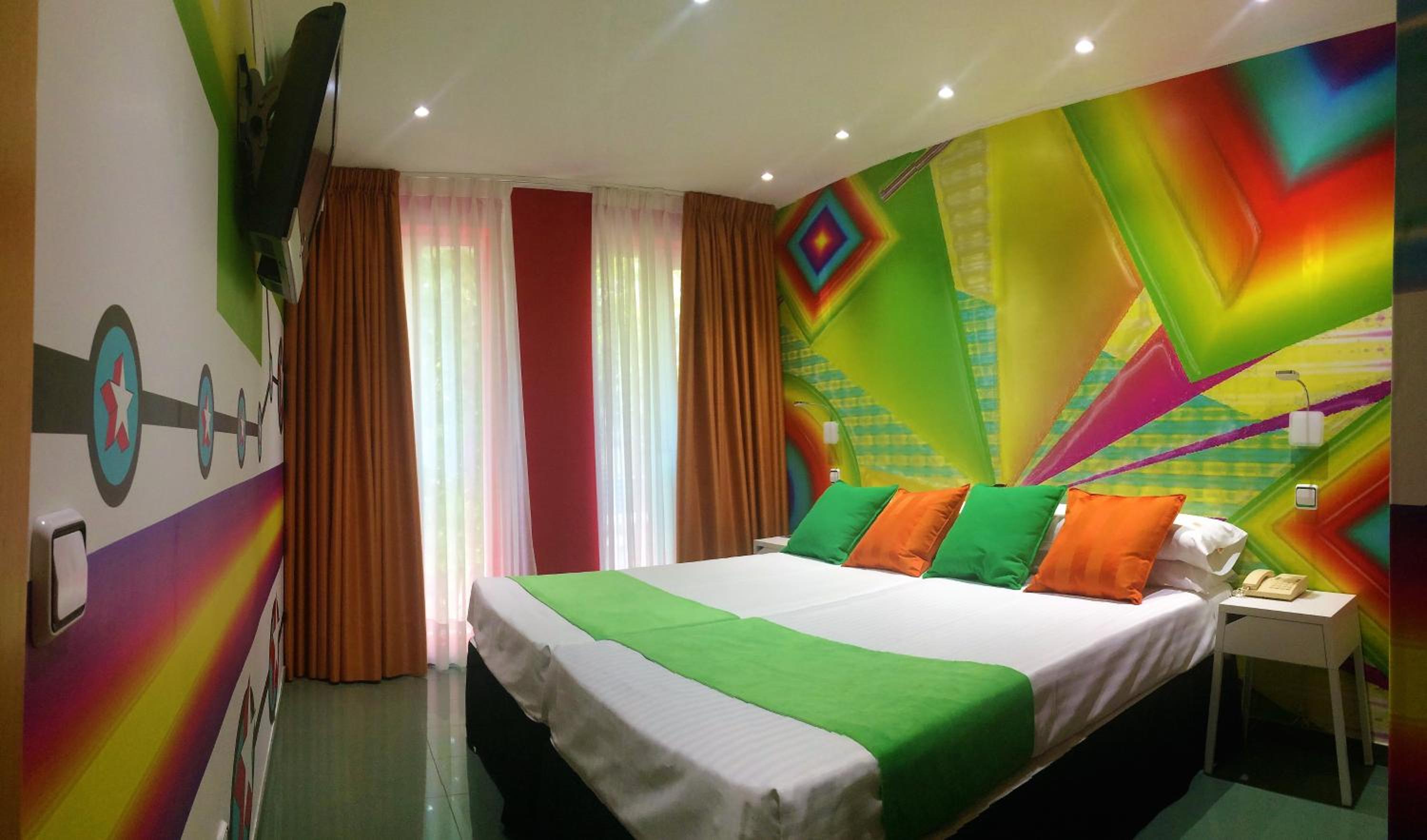 Double Room - Photo 16