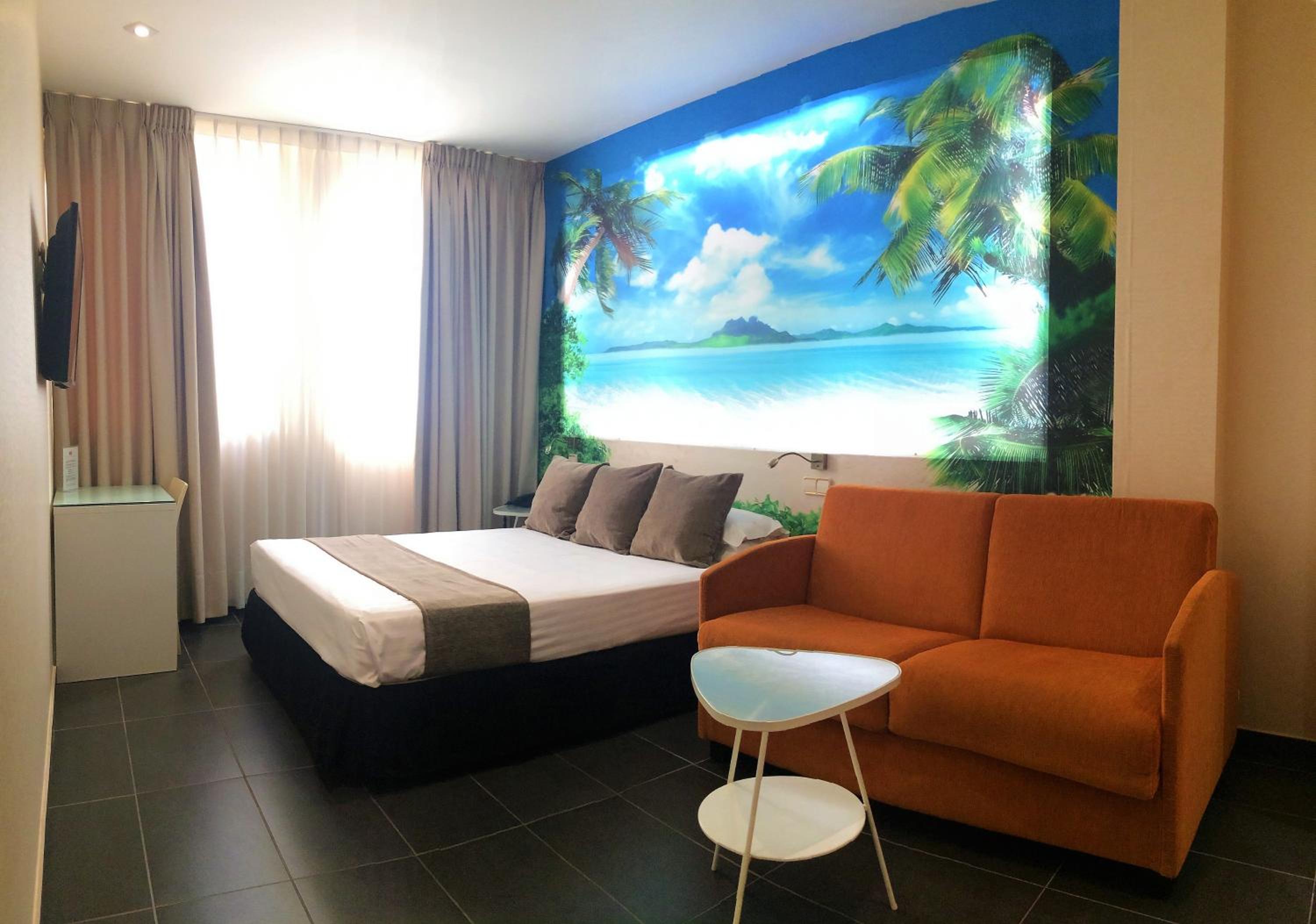 Deluxe Double or Twin Room - Photo 1