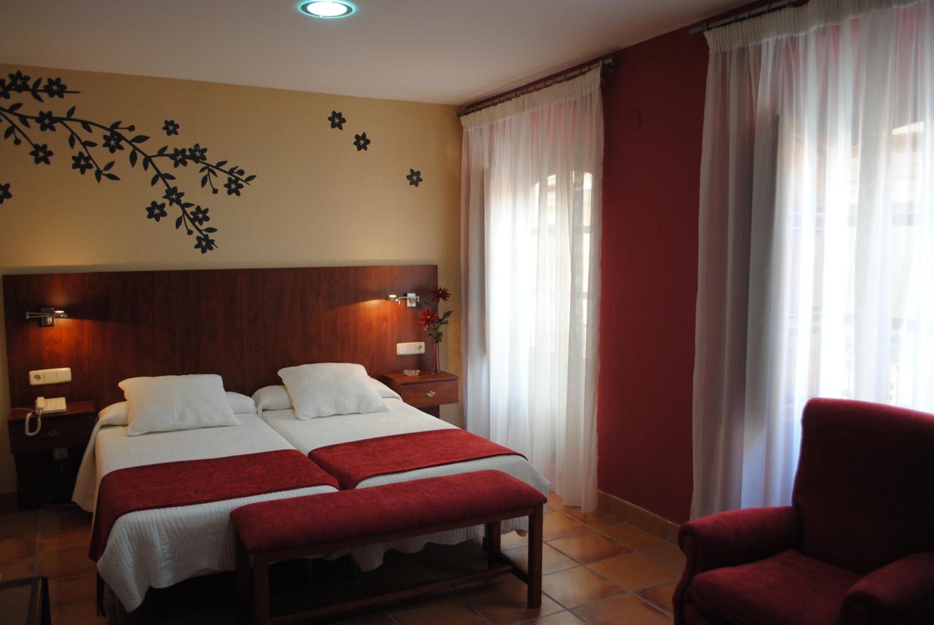 Urban Superior Double or Twin Room photo 2