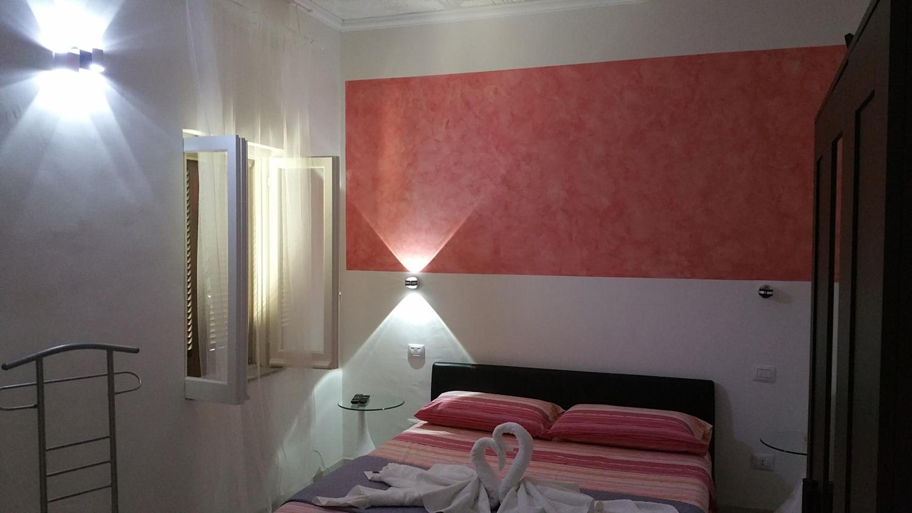 Deluxe King Room photo 2