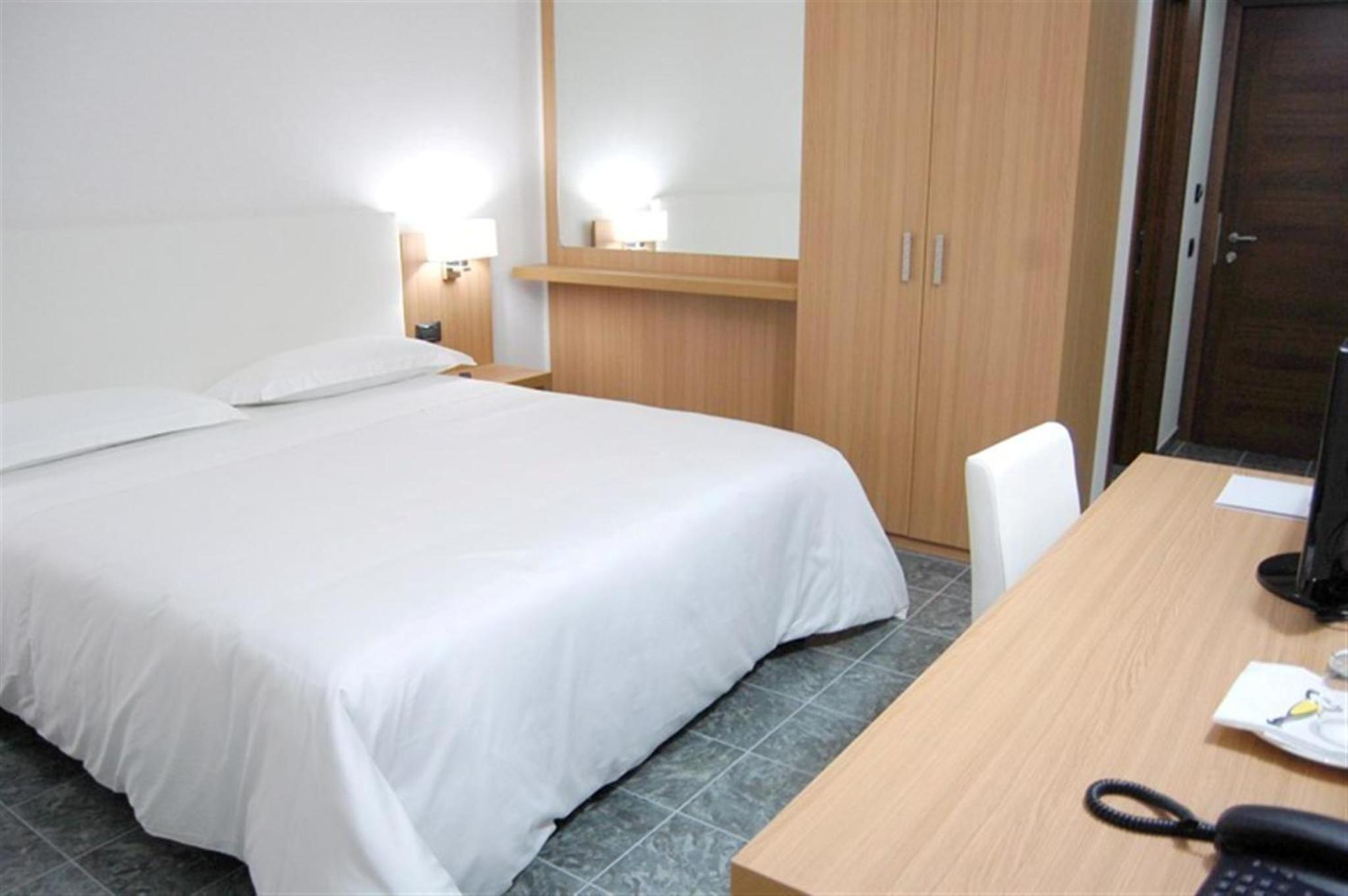 Superior Double Room - Photo 4