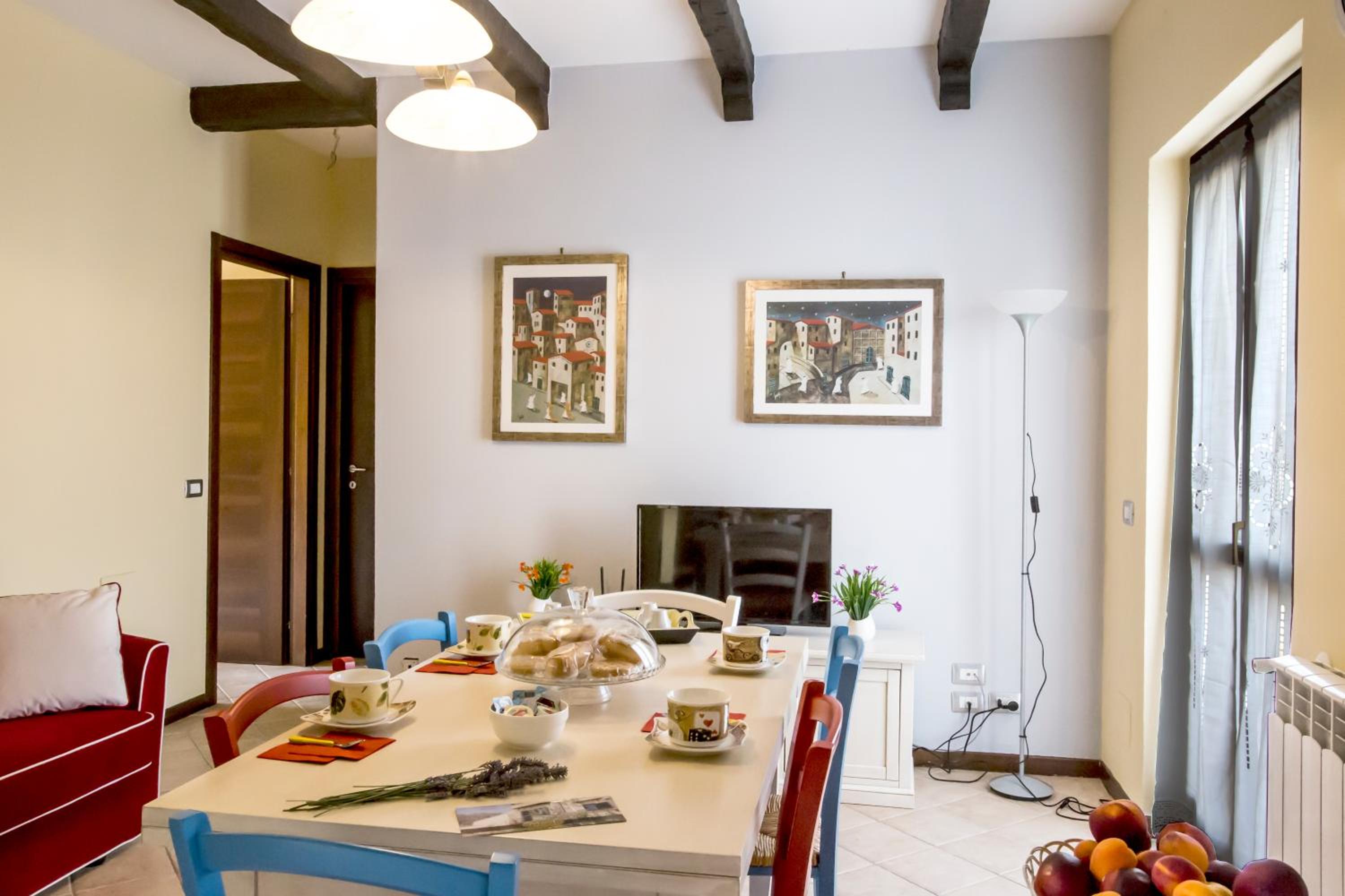 Three-Bedroom House - Photo 3