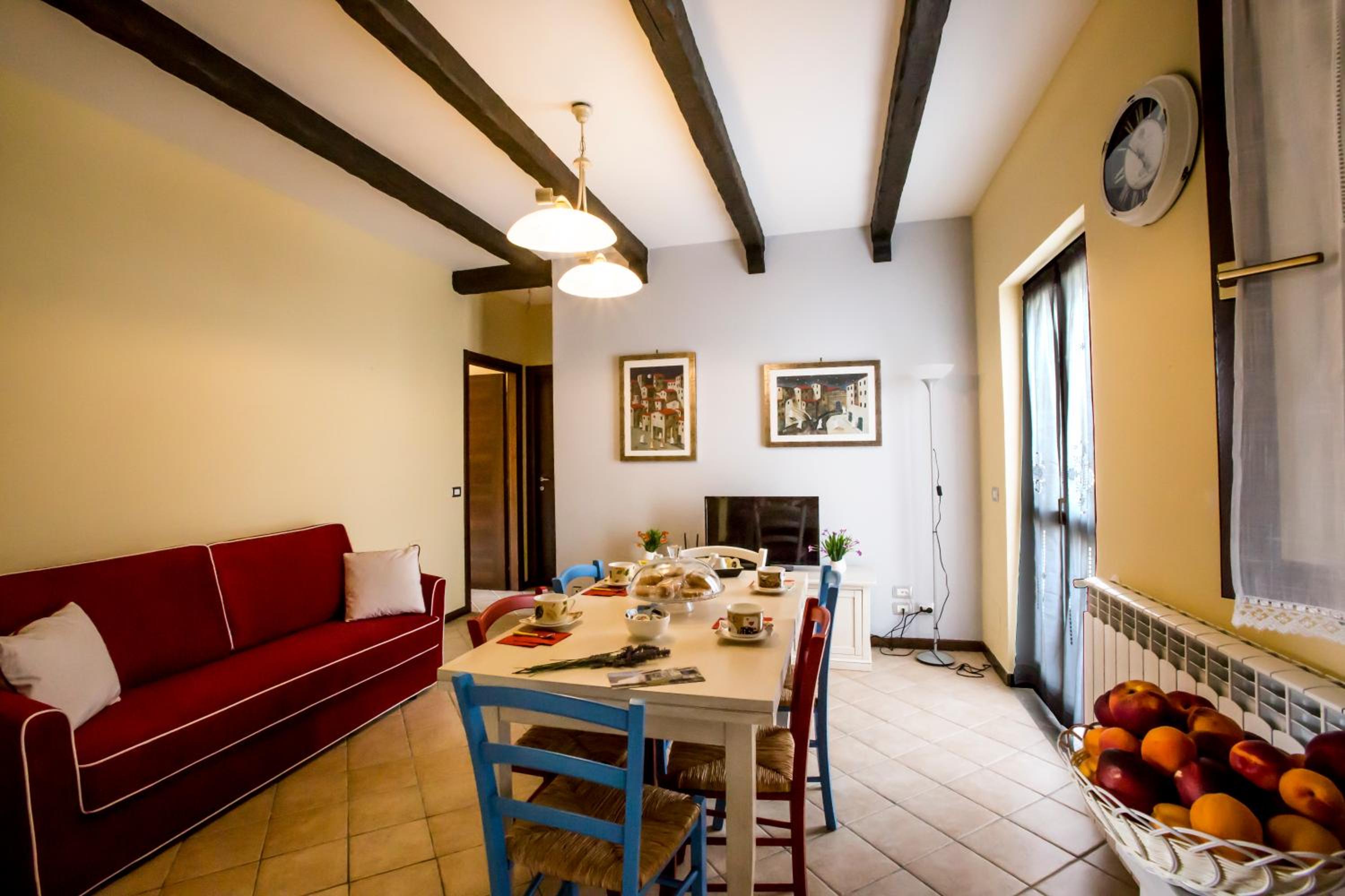 Three-Bedroom House - Photo 4