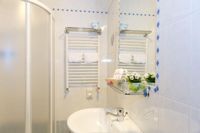 Triple Room - Photo 6