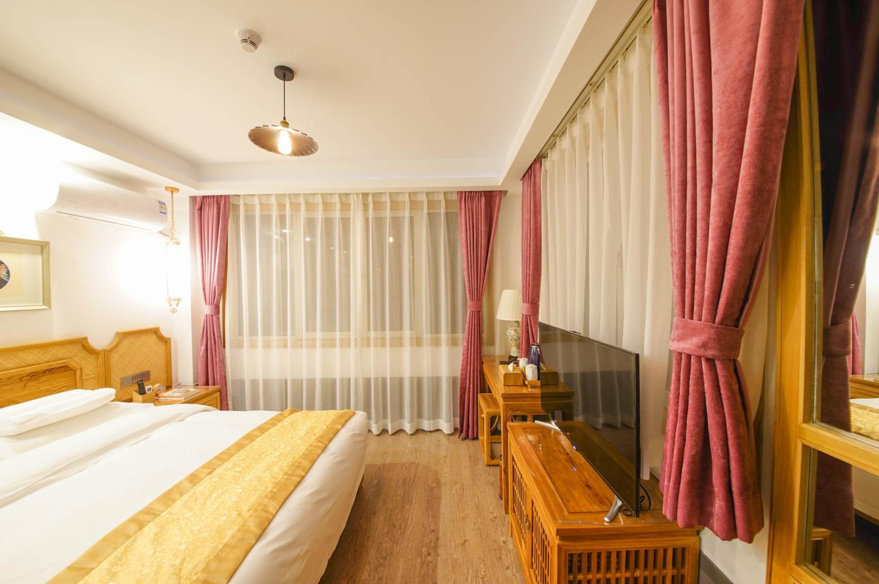 Double Room with View