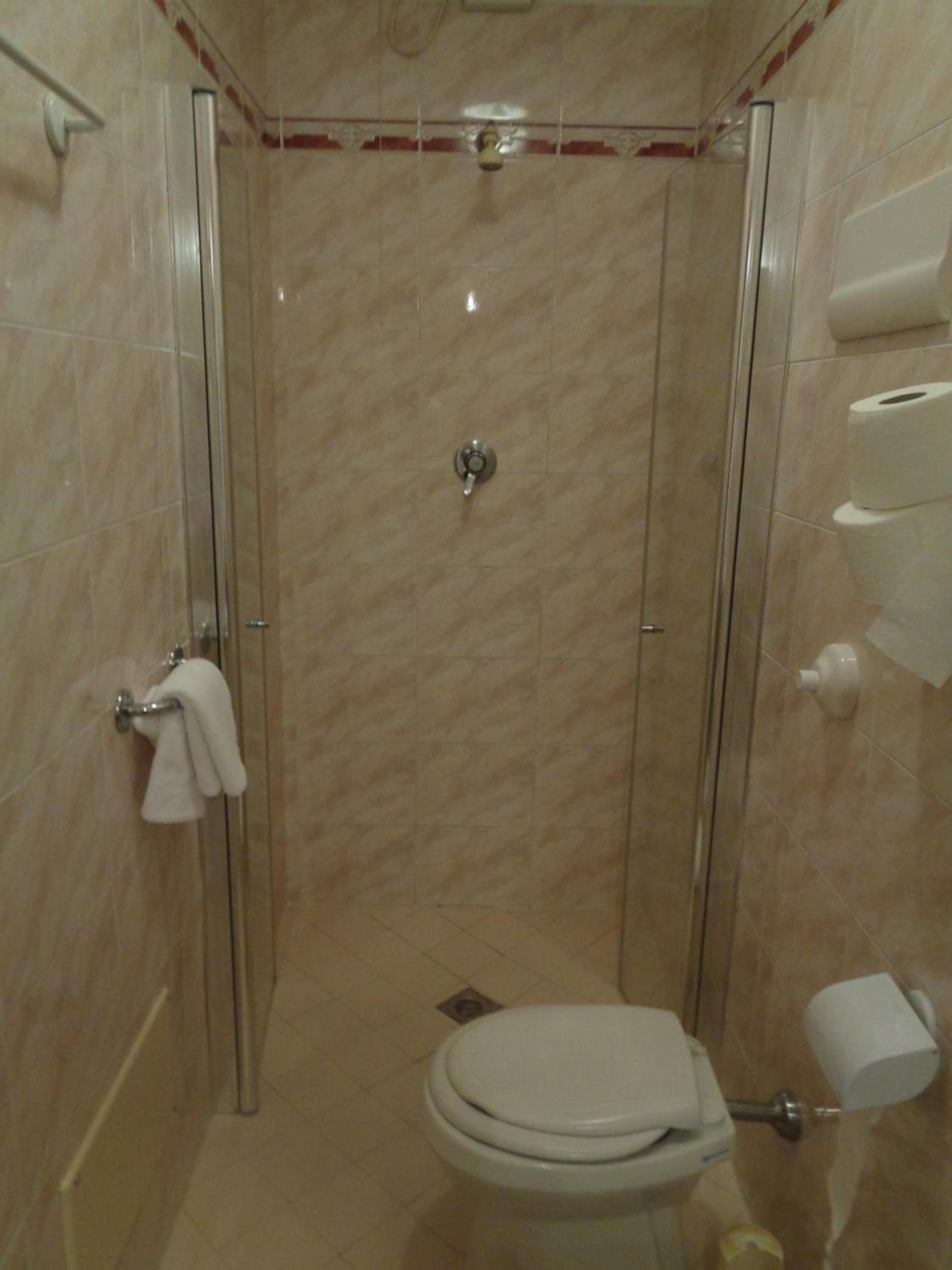 Double or Twin Room - Photo 2