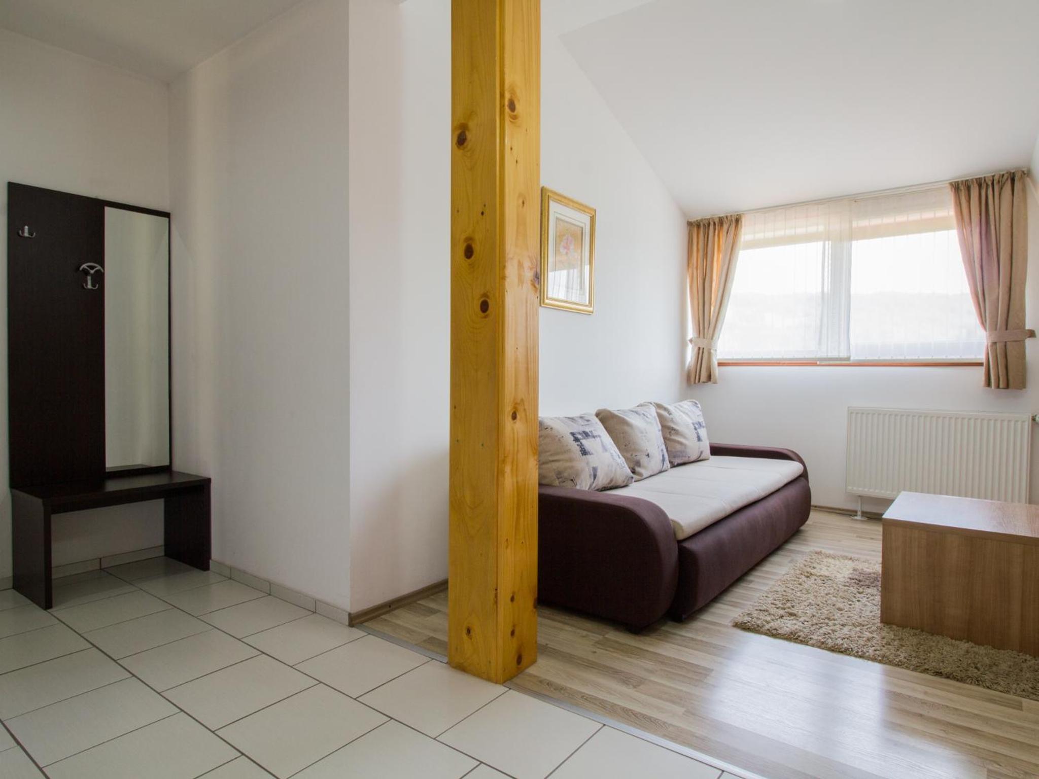 One-Bedroom Apartment with Terrace photo 3