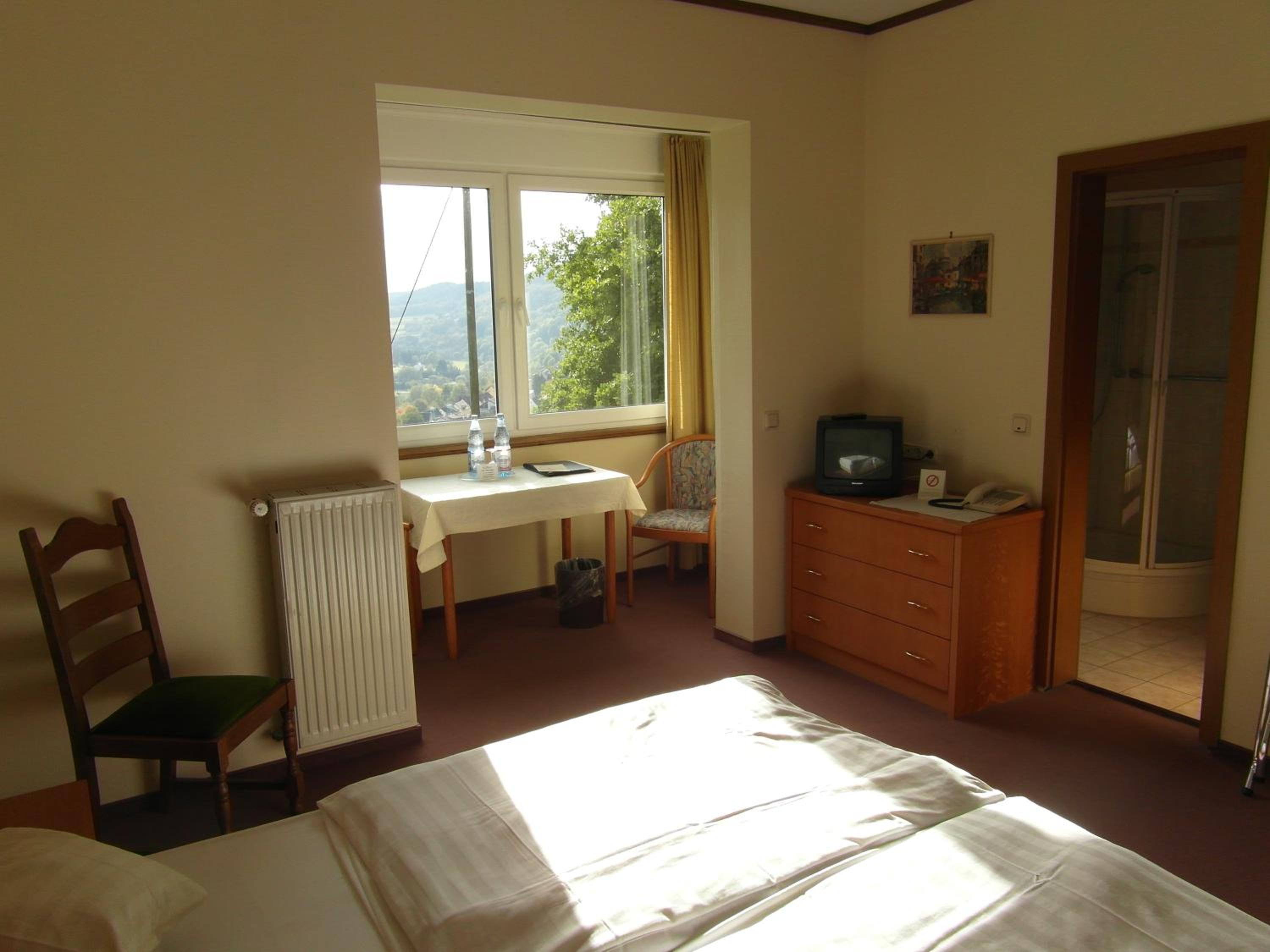 Economy Double Room photo 2