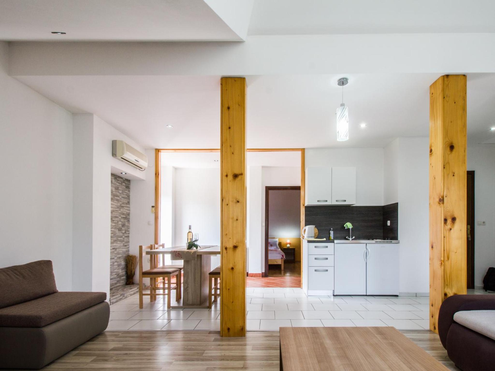 One-Bedroom Apartment with Terrace photo 1