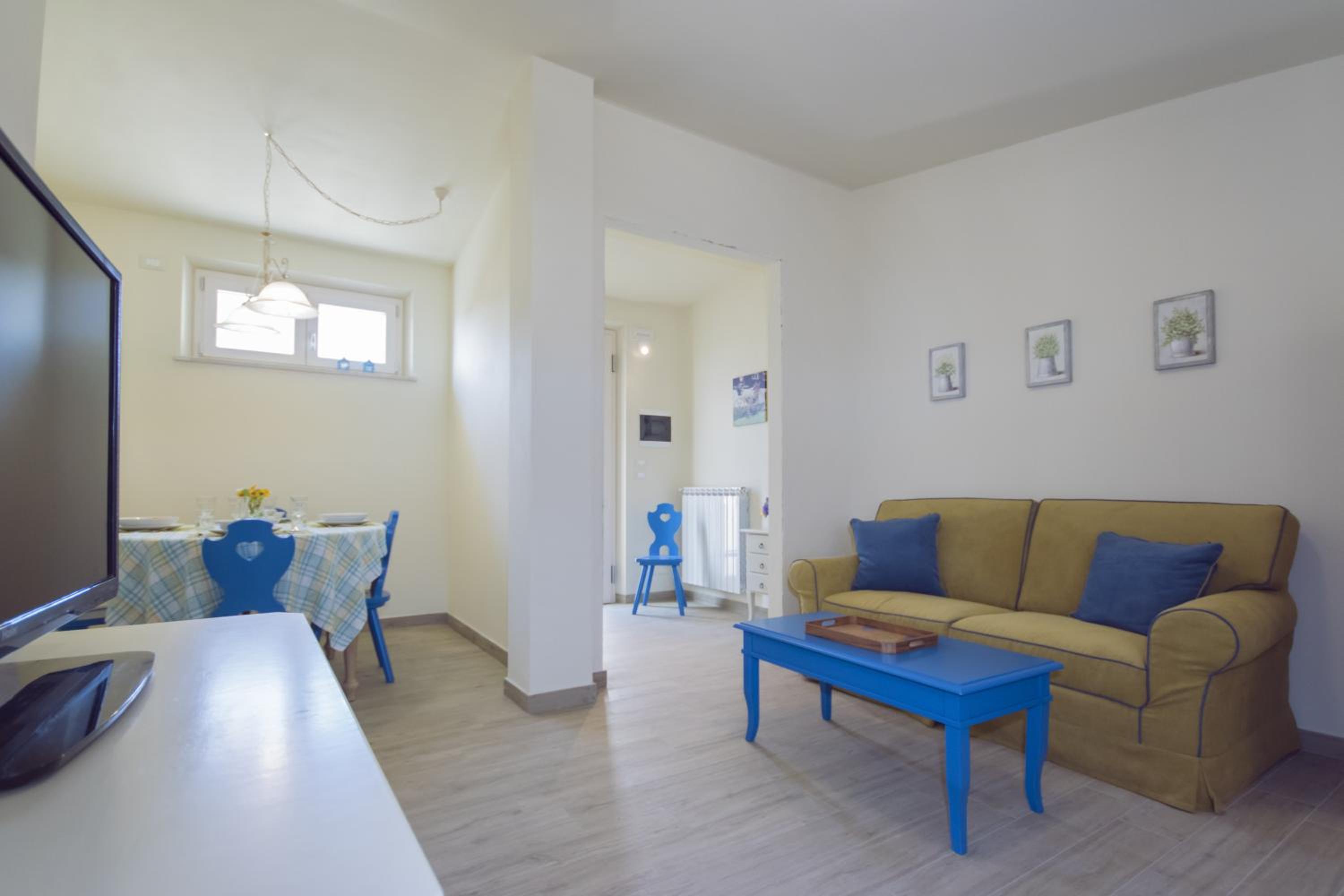 Two-Bedroom House photo 2