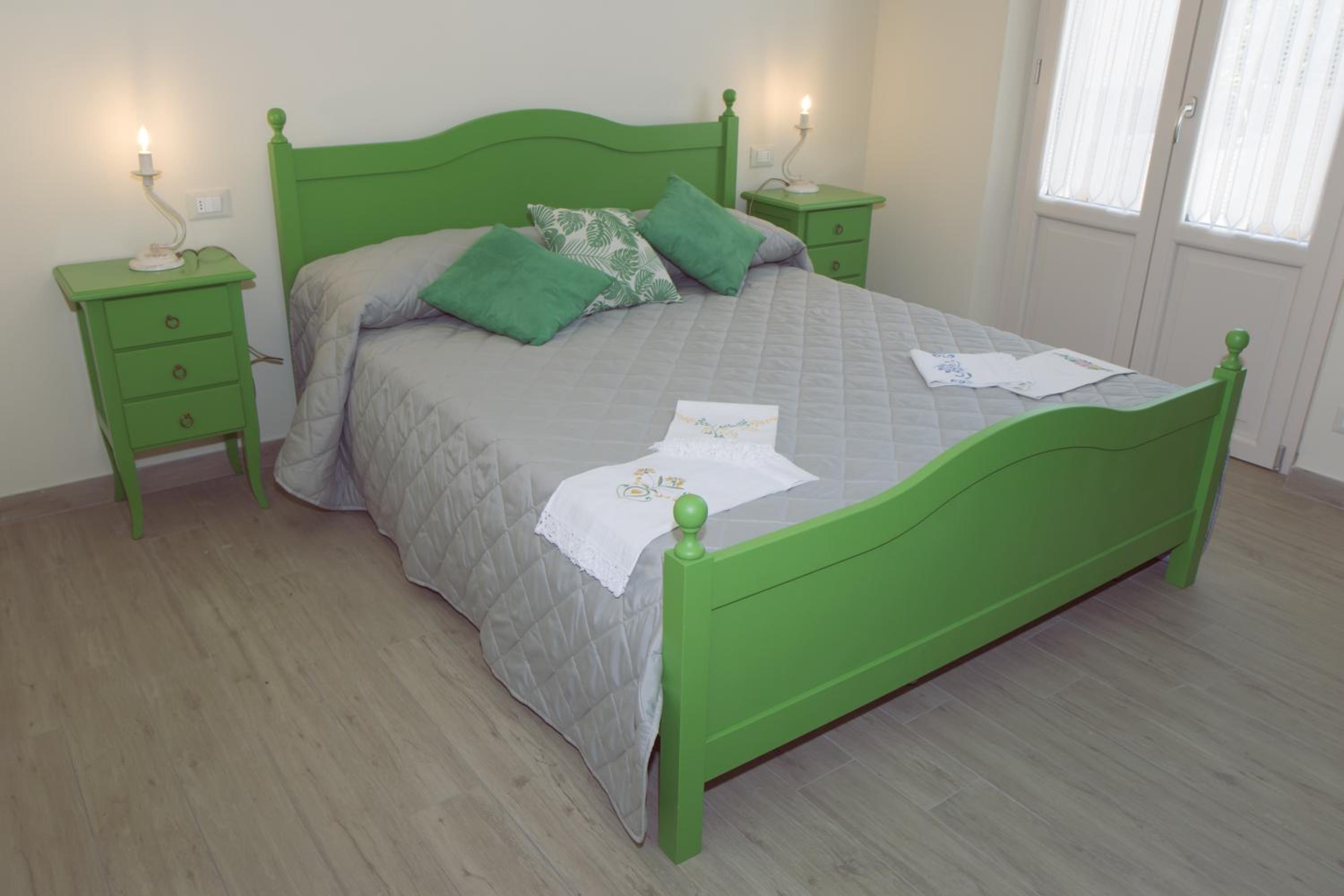 Three-Bedroom House photo 3