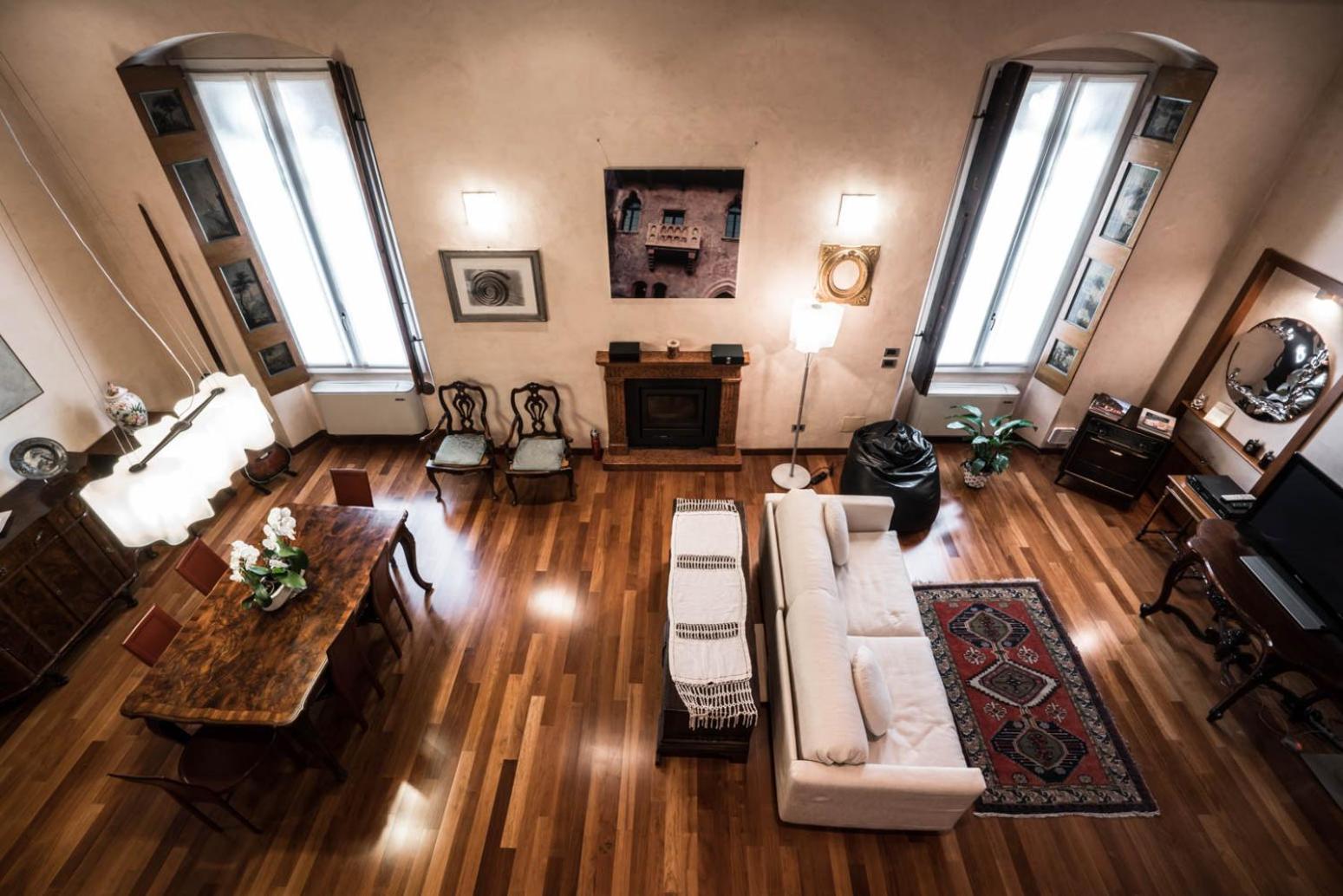 Deluxe Apartment
