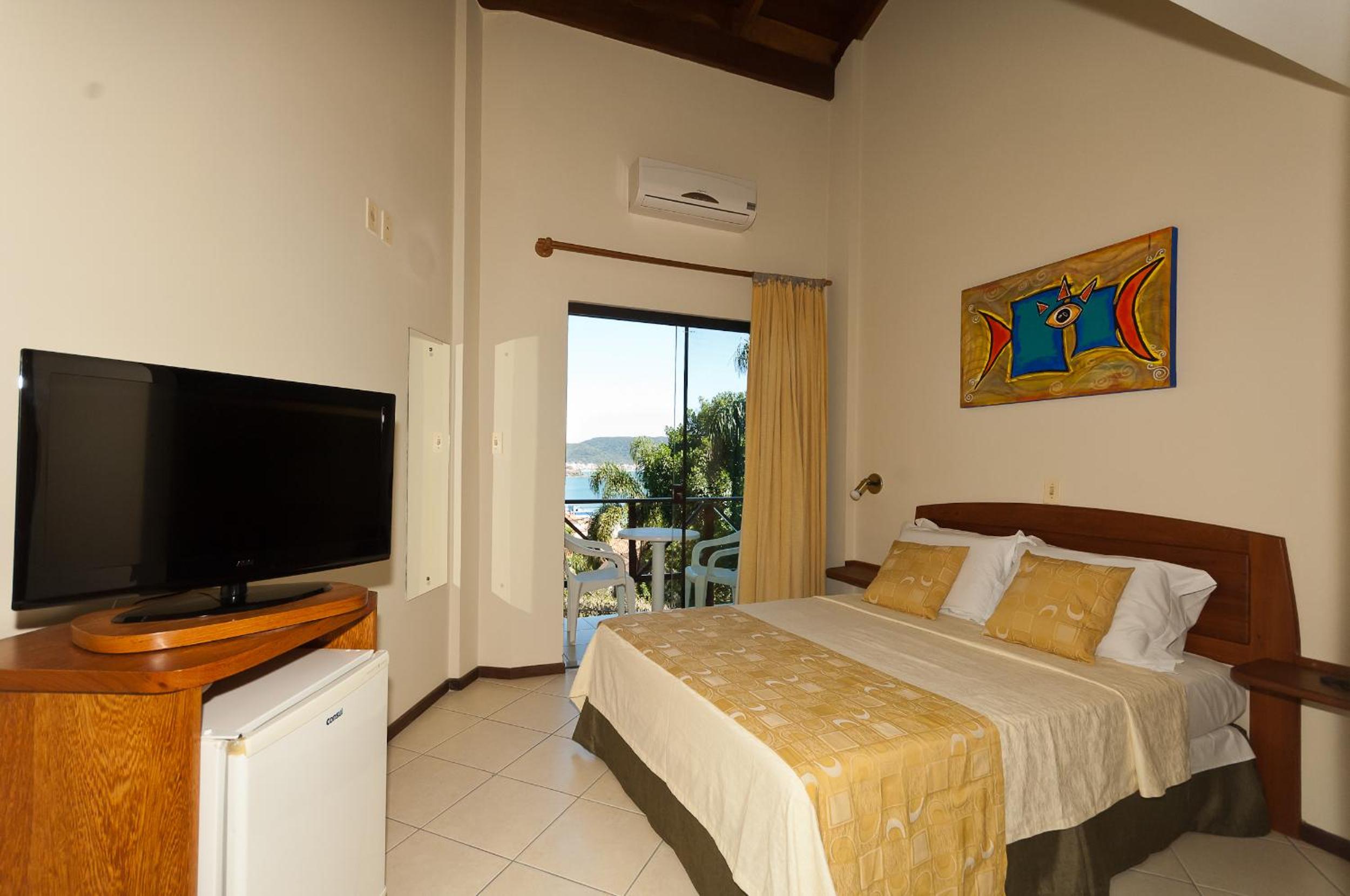 Queen Room with Balcony and Ocean View