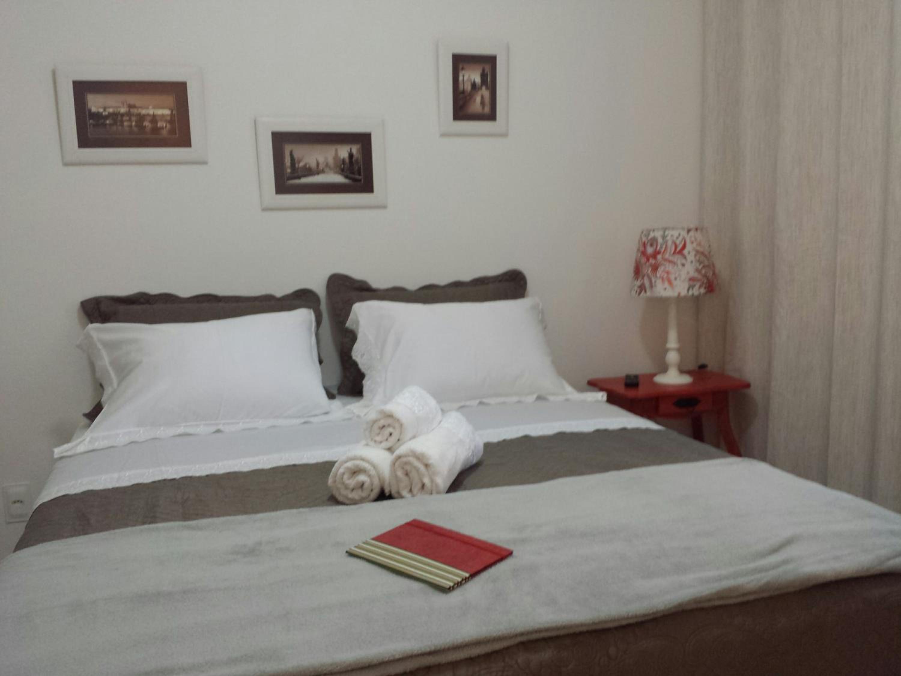 Queen Room with Balcony photo 2