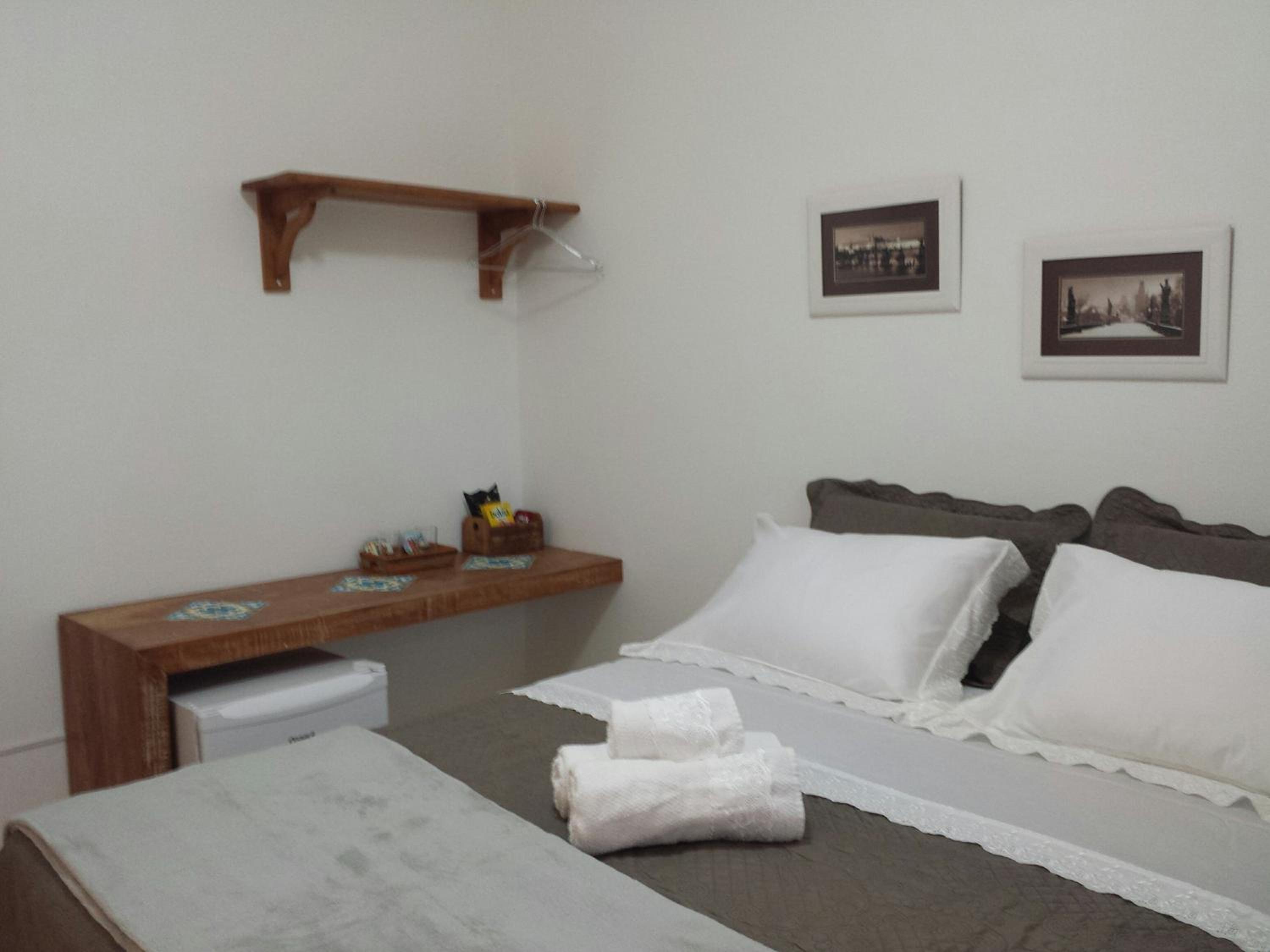 Queen Room with Balcony photo 1