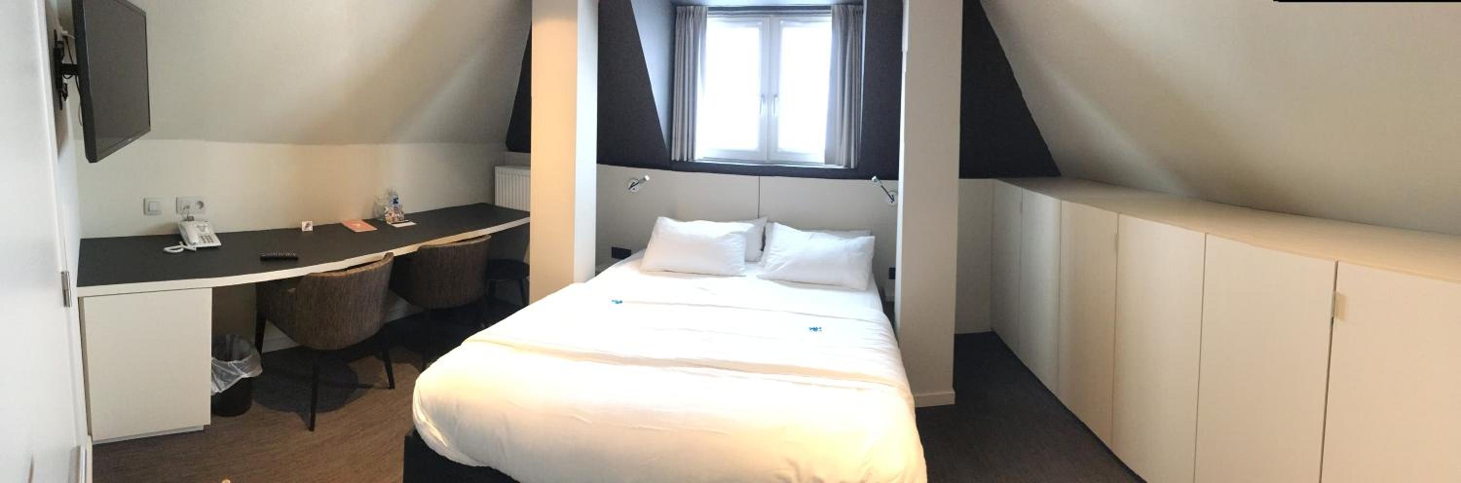 Small Double Room with Shower  photo 3