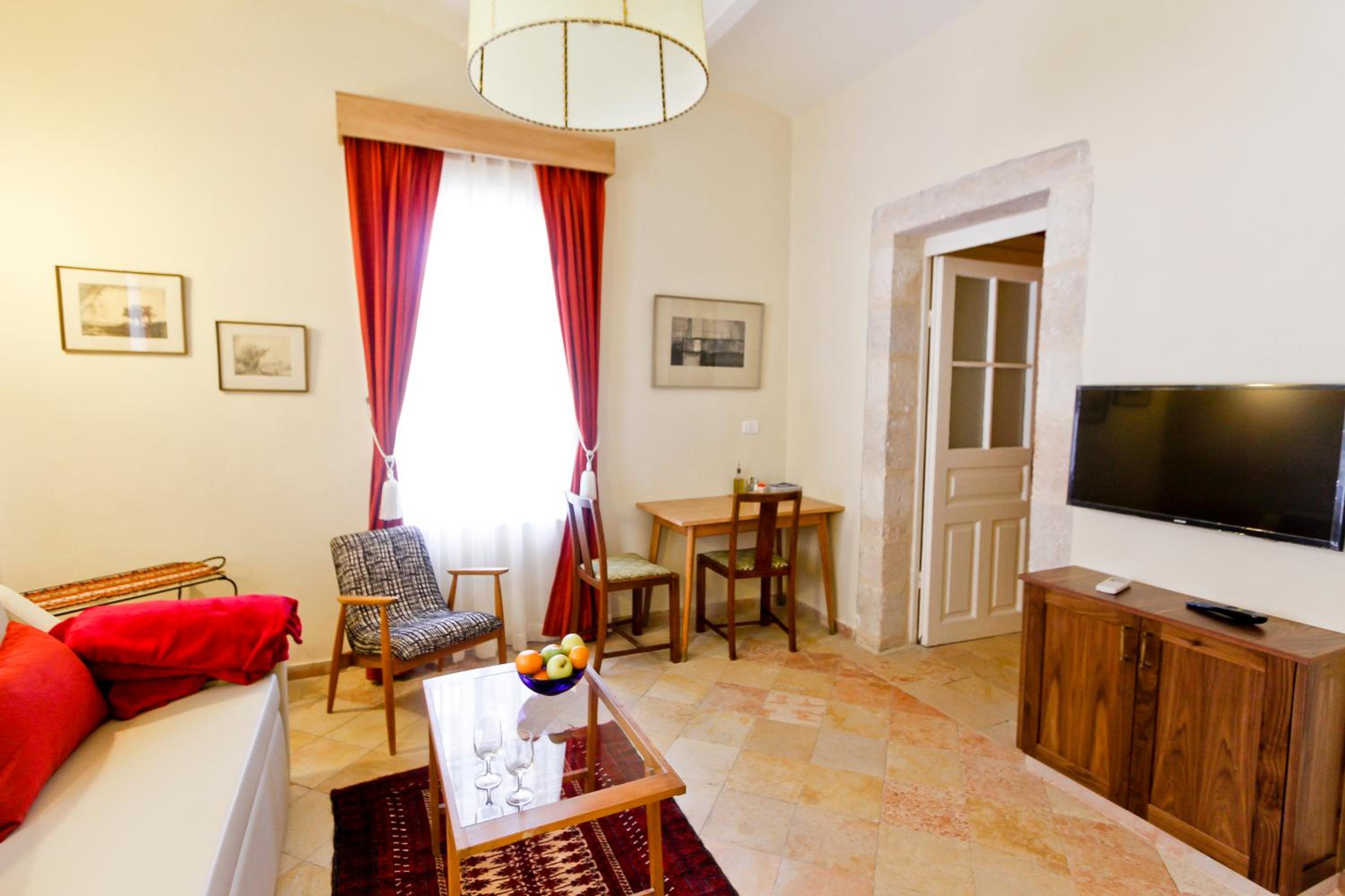 Superior Suite photo 1