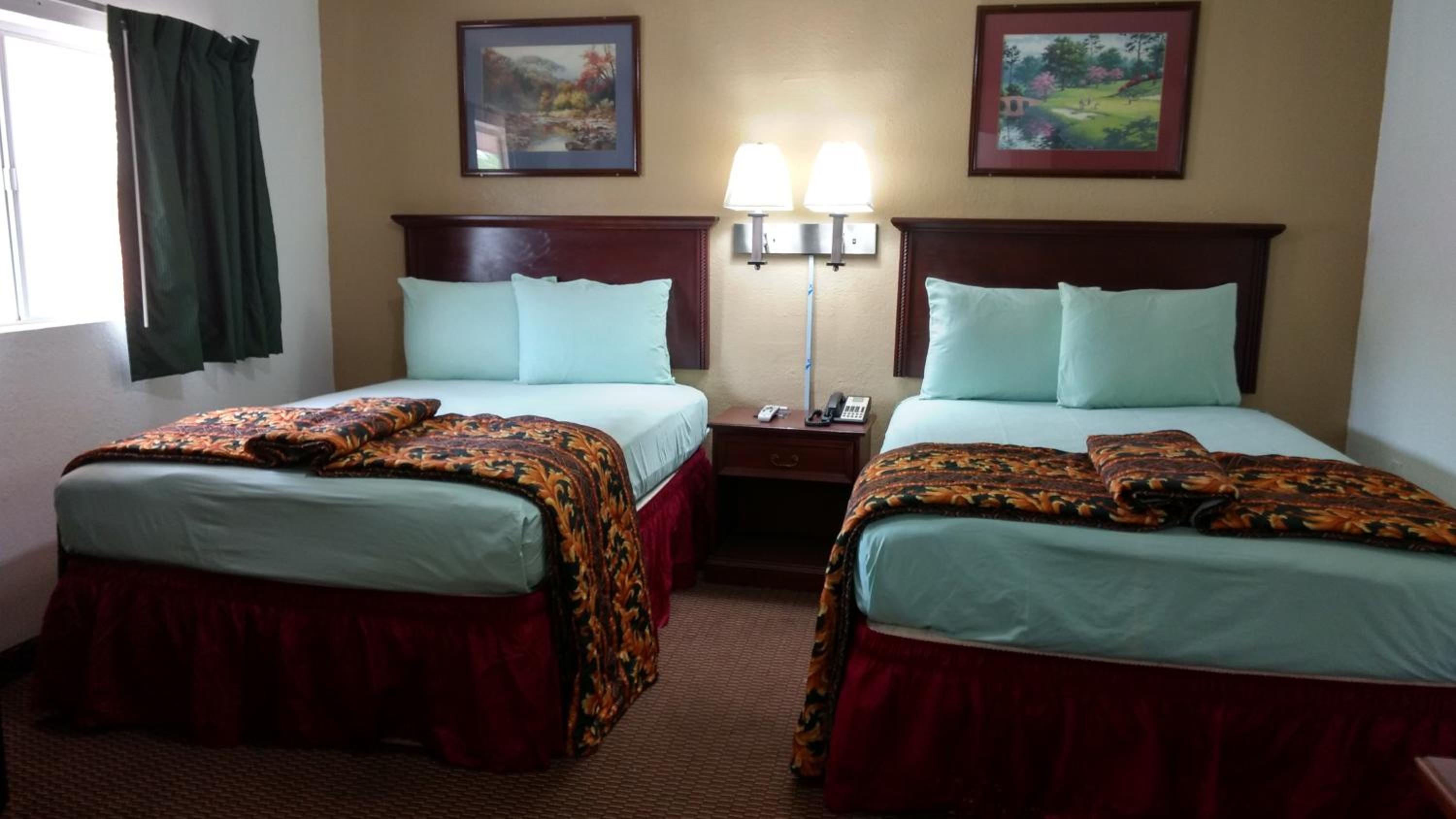 Double Room with Two Double Beds - Photo 1