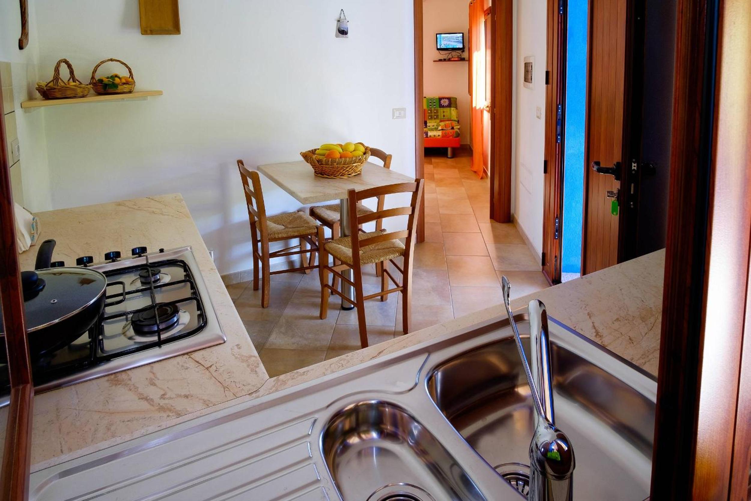 One-Bedroom Apartment with Garden View photo 2