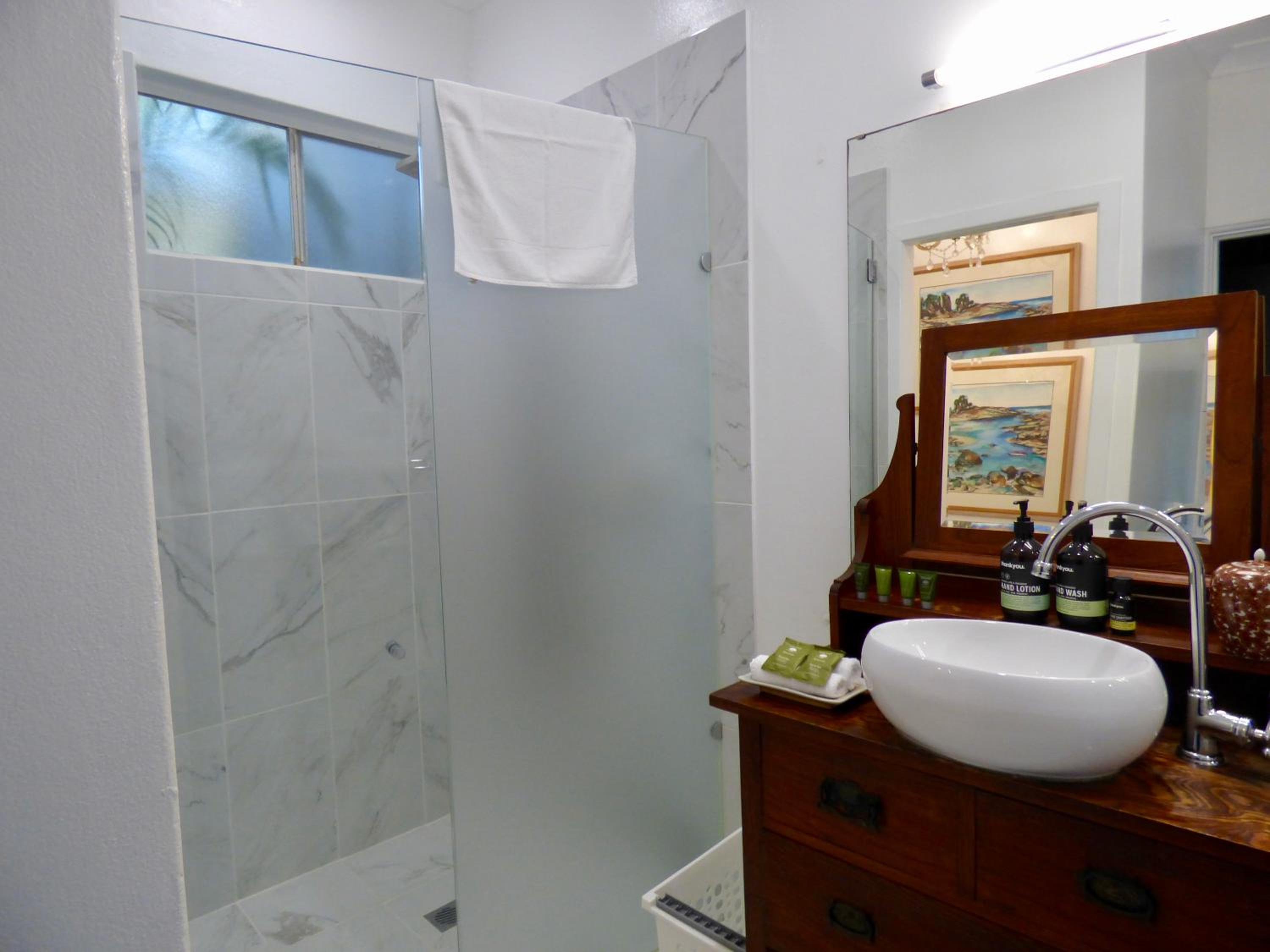 Apartment with Sea View - No. 2 photo 3