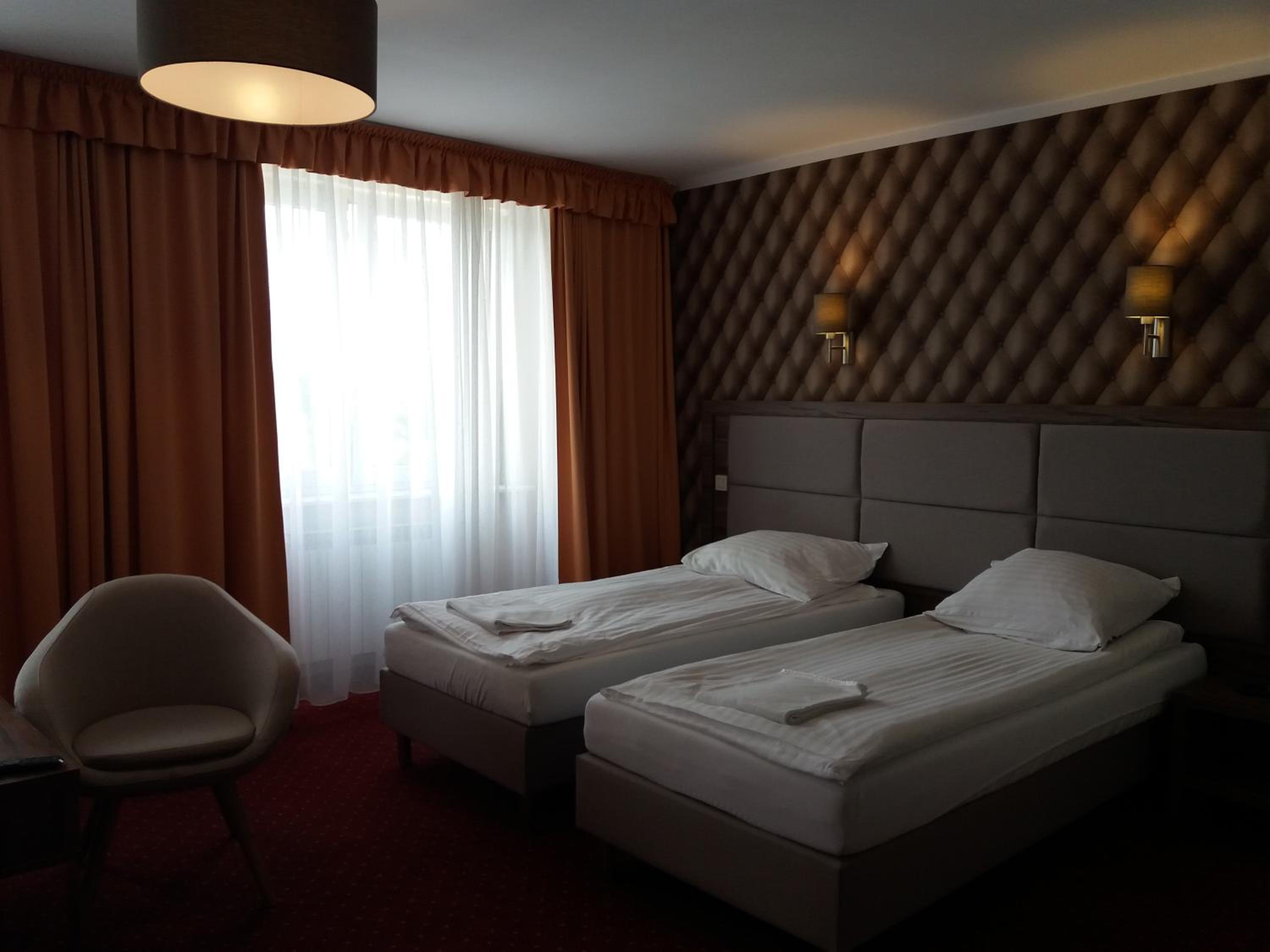 Deluxe Double Room with Shower photo 3
