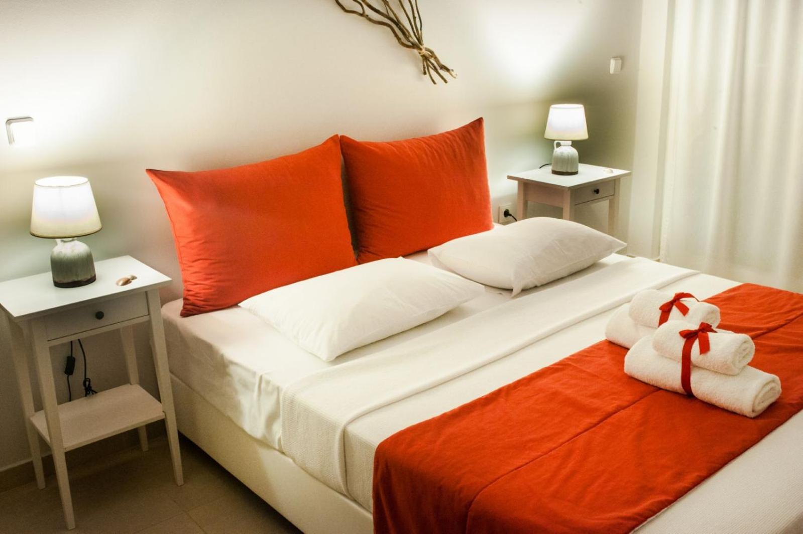 Studio Apartment with Sea View photo 1