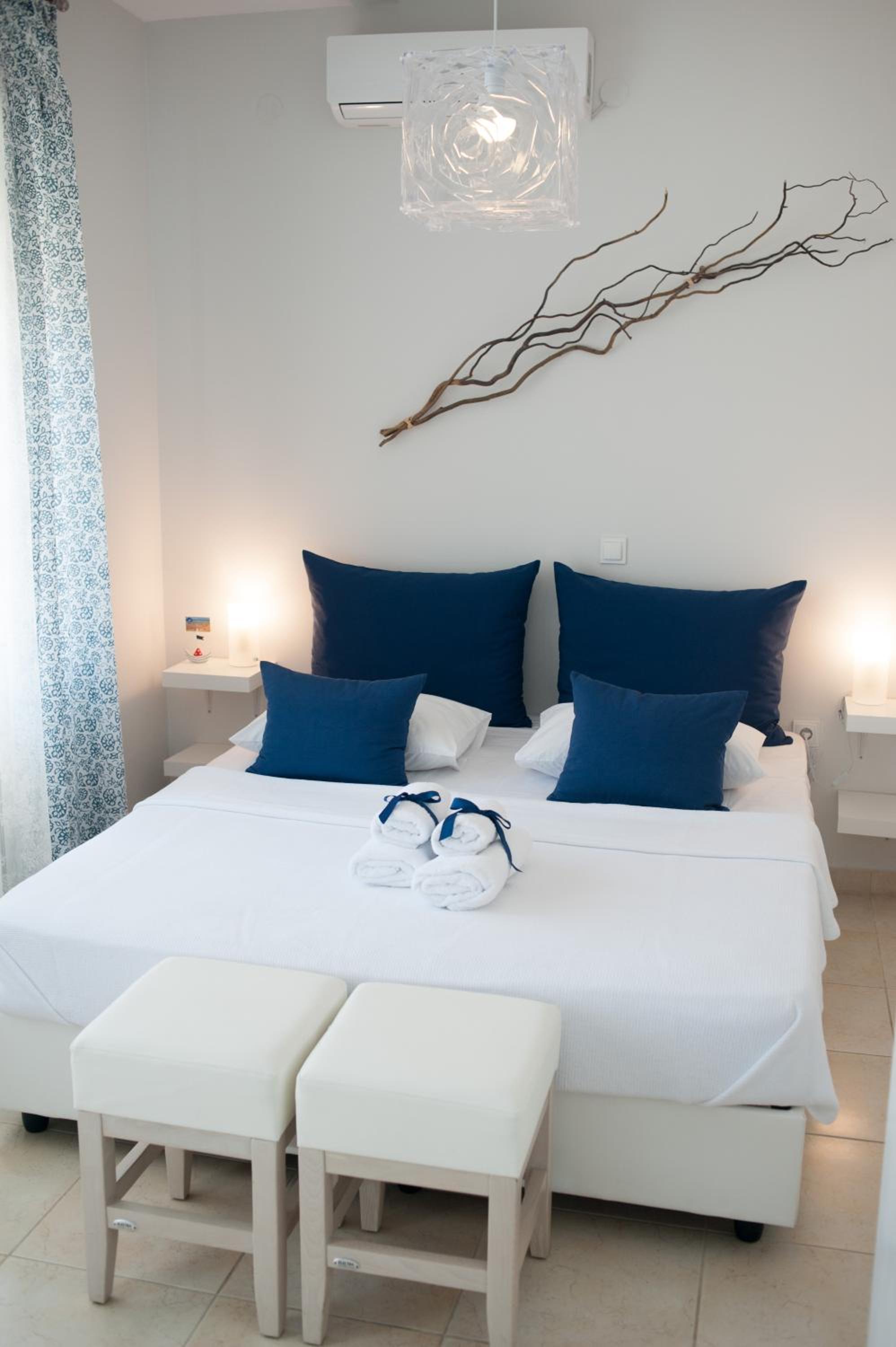 Double Room with Balcony photo 2