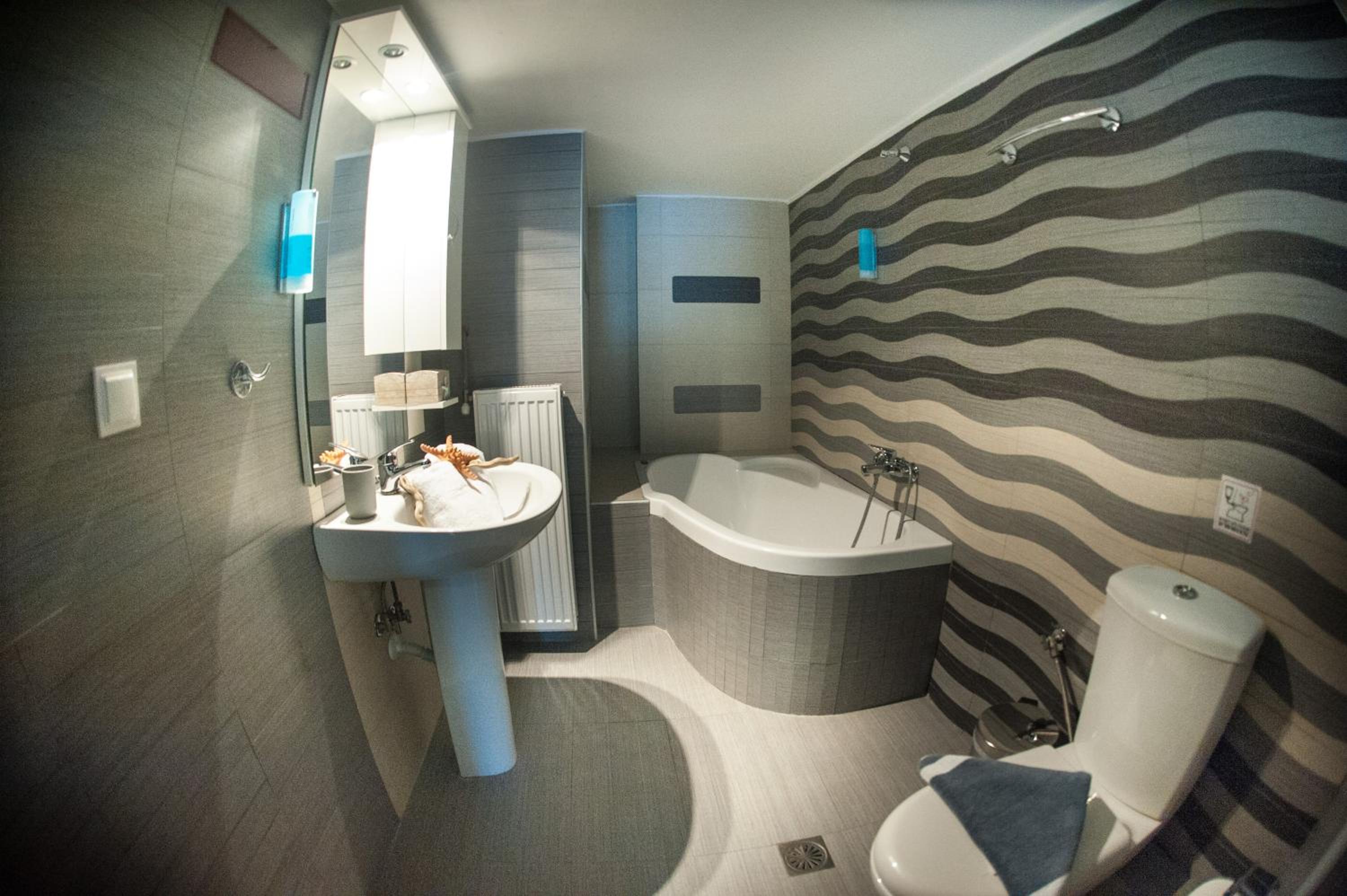 Deluxe Apartment with Sea View photo 2