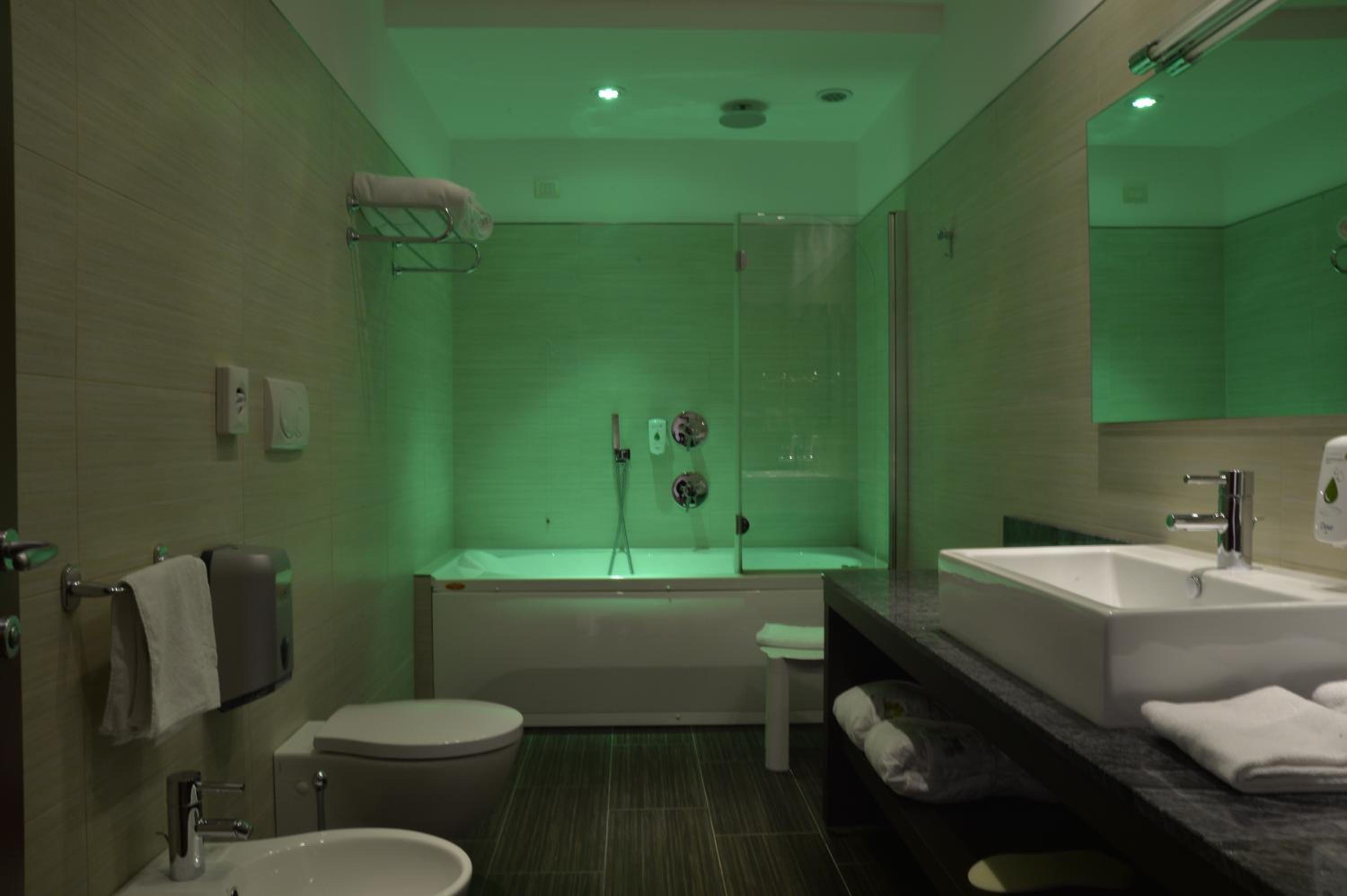 Deluxe Triple Room - Photo 6