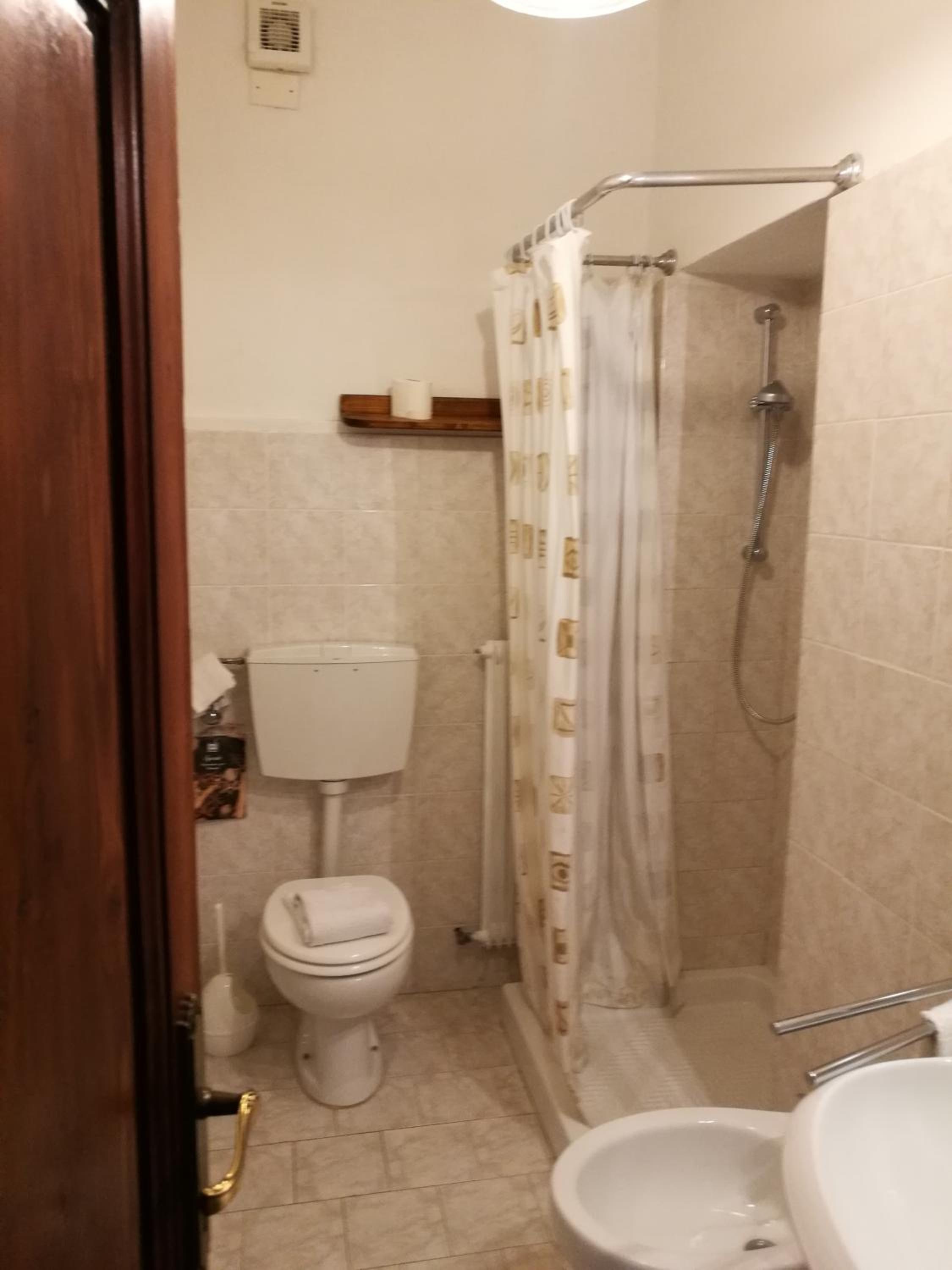 One-Bedroom Apartment - Photo 22