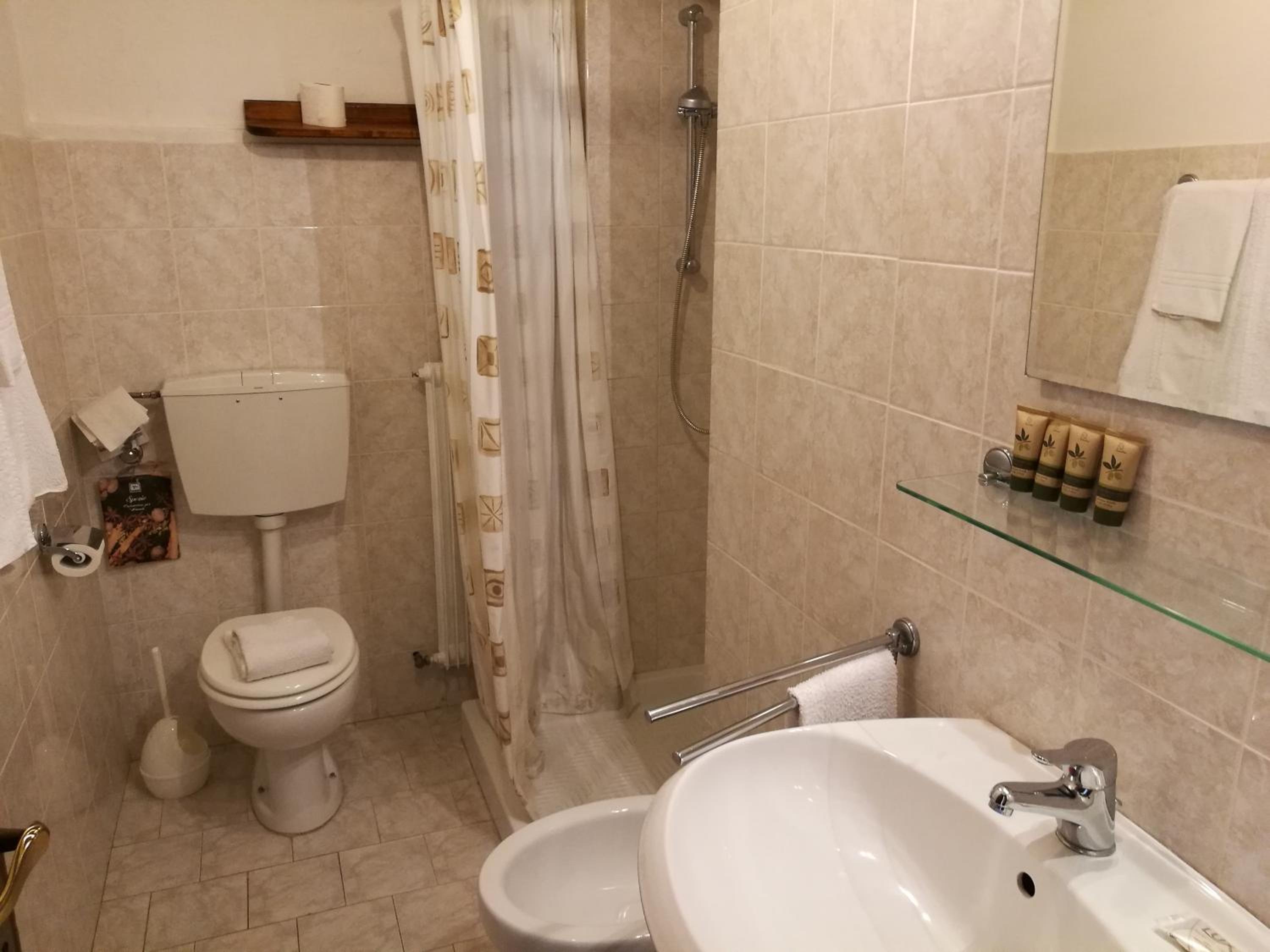 One-Bedroom Apartment - Photo 21