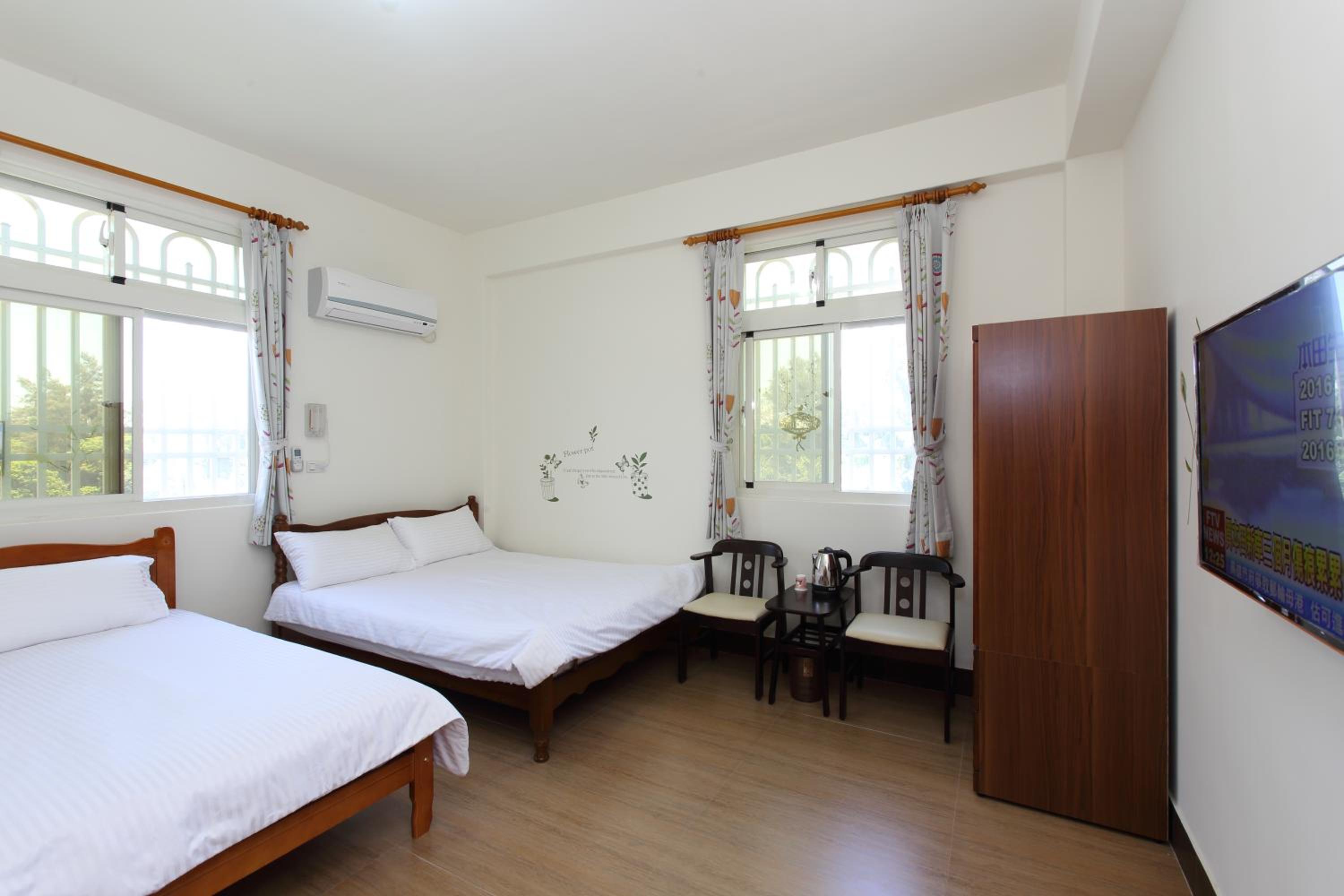 Triple Room with Bathroom photo 3